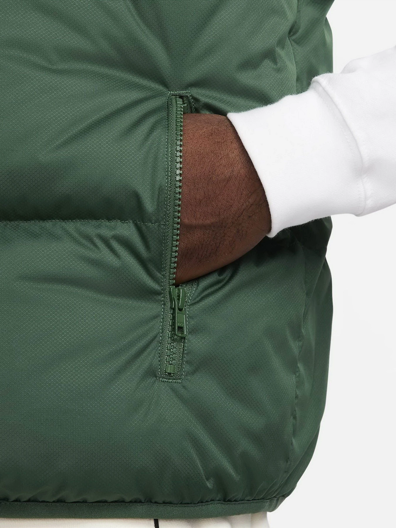 Куртки и дубленки NIKE Sportswear Club PrimaLoft® модель FB7373-323 Куртки и дубленки NIKE Sportswear Club PrimaLoft® модель FB7373-323 Фото