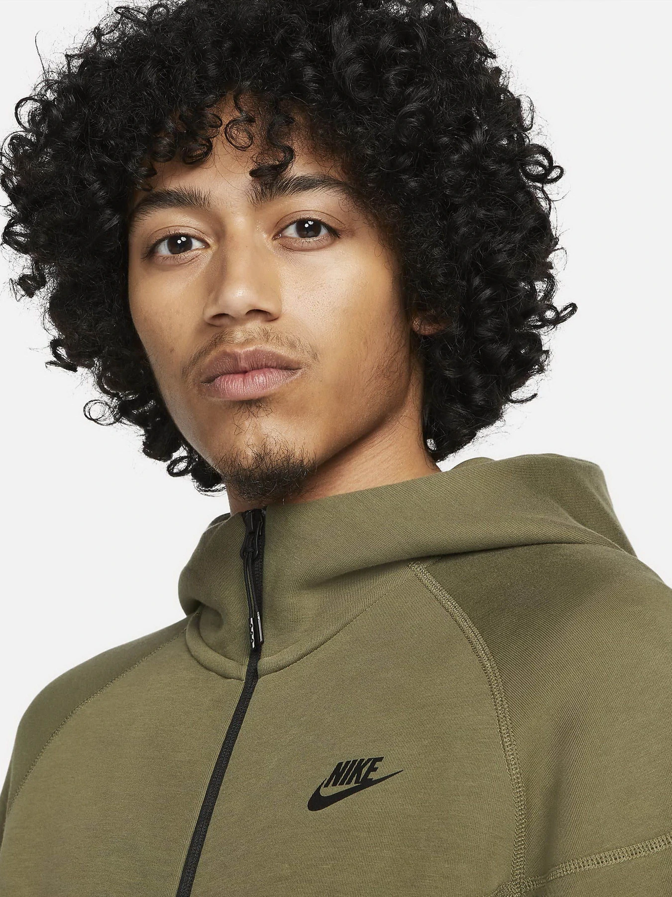 Худі та світшоти NIKE Sportswear Tech Fleece Windrunner модель FB7921-222 Худі та світшоти NIKE Sportswear Tech Fleece Windrunner модель FB7921-222 Фото