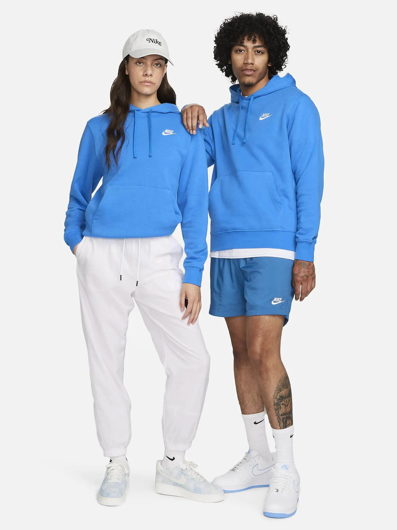 Худи и свитшоты NIKE Sportswear Club Fleece модель BV2654-403 Худи и свитшоты NIKE Sportswear Club Fleece модель BV2654-403 Фото