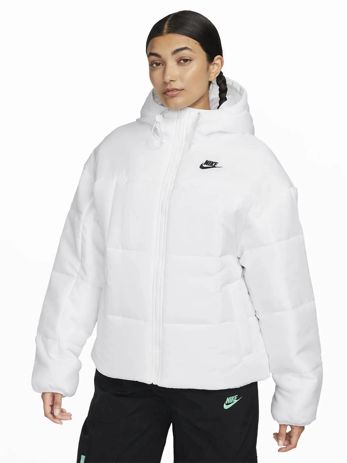 Куртки та дублянки NIKE Sportswear Essential Therma Classic Puffer модель FB7672-100 Куртки та дублянки NIKE Sportswear Essential Therma Classic Puffer модель FB7672-100 Фото