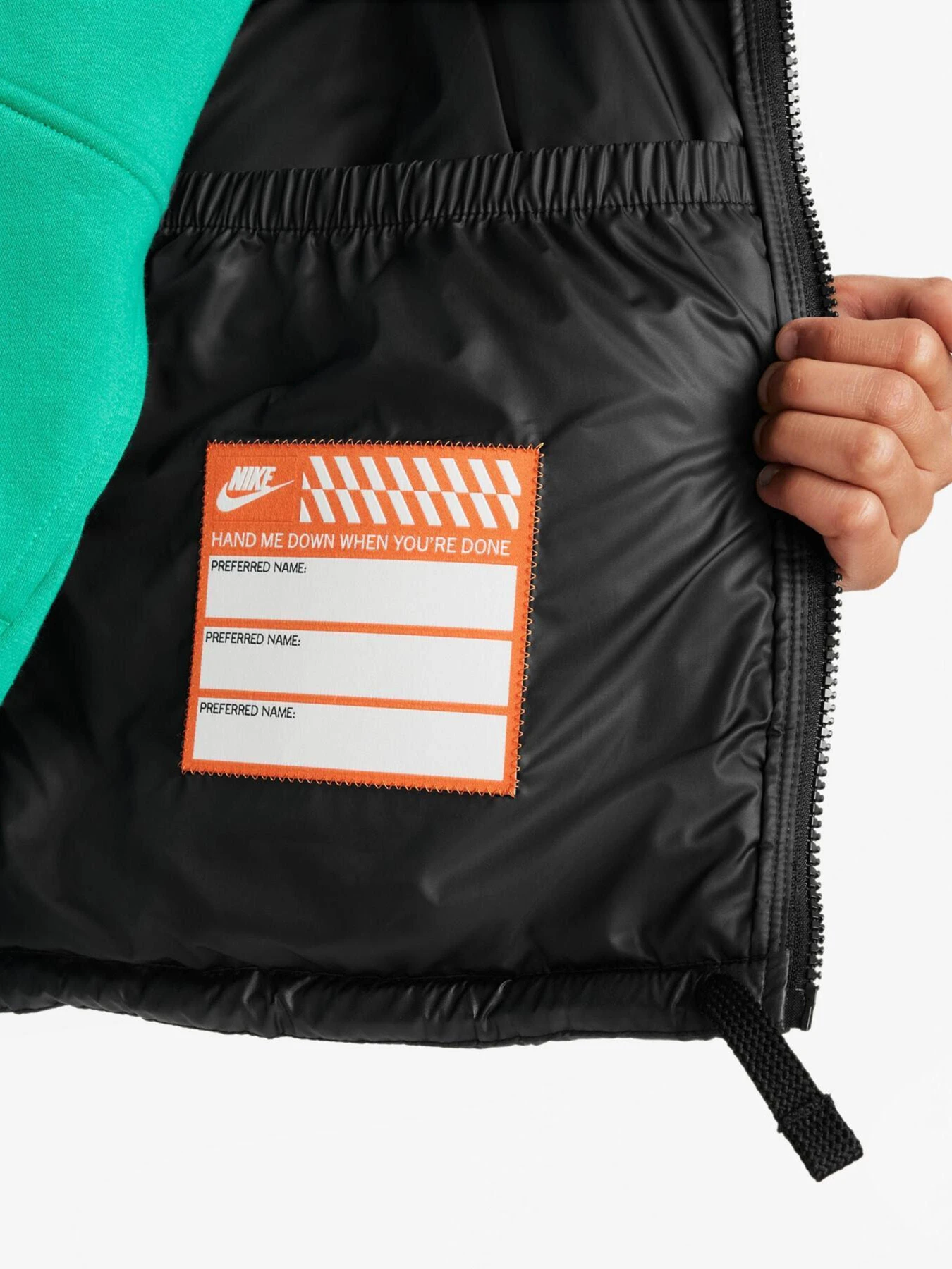 Куртки та дублянки NIKE SPORTSWEAR THERMA-FIT REPEL модель FD2841-010 Куртки та дублянки NIKE SPORTSWEAR THERMA-FIT REPEL модель FD2841-010 Фото
