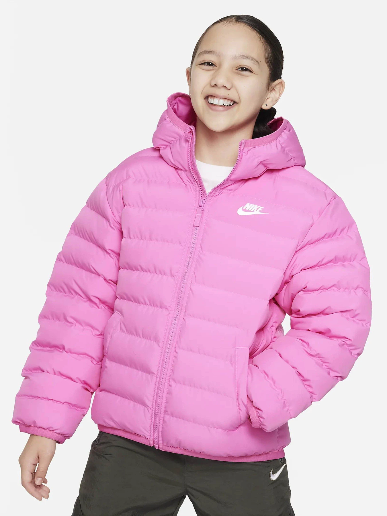 Куртки и дубленки NIKE Sportswear Lightweight Synthetic Fill модель FD2845-675 Куртки и дубленки NIKE Sportswear Lightweight Synthetic Fill модель FD2845-675 Фото