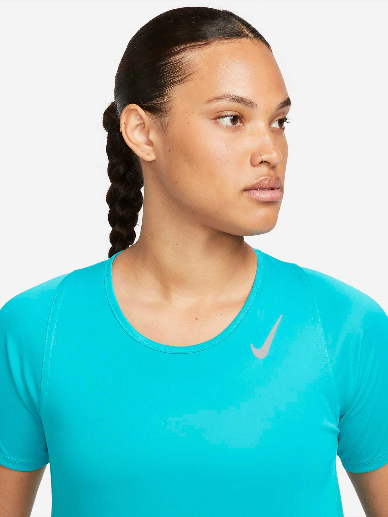Футболки і поло NIKE Race Top Ss модель DD5927-443 Футболки і поло NIKE Race Top Ss модель DD5927-443 Фото