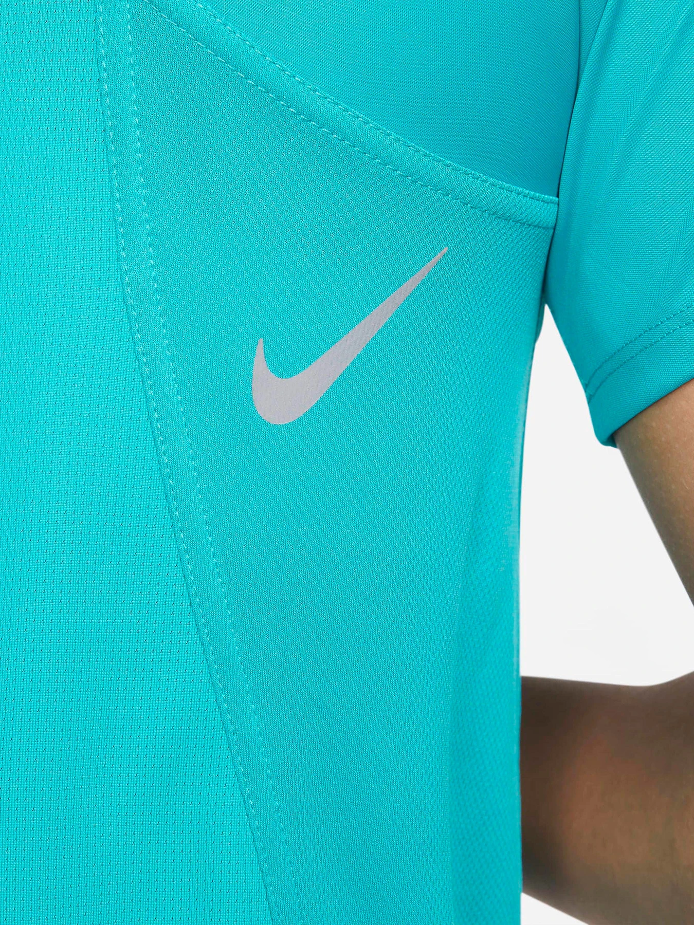 Футболки и поло NIKE Race Top Ss модель DD5927-443 Футболки и поло NIKE Race Top Ss модель DD5927-443 Фото