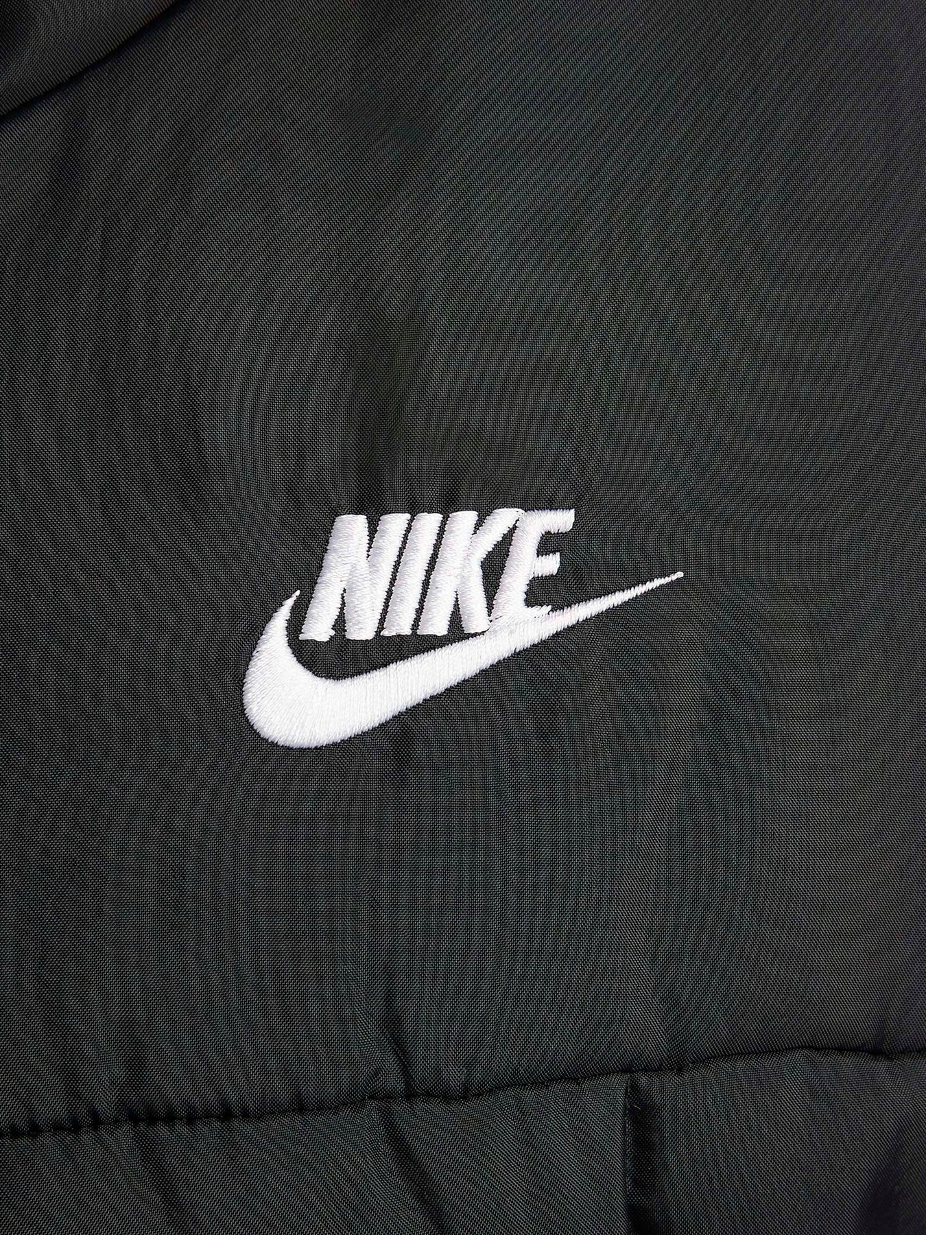 Куртки и дубленки NIKE Clsc Puff модель FB7674-010 Фото