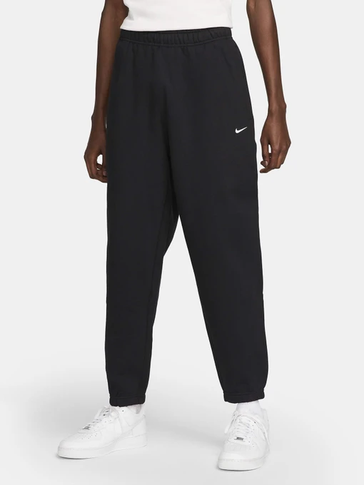 Брюки NIKE Solo Swoosh Fleece модель DX1364-010 Фото