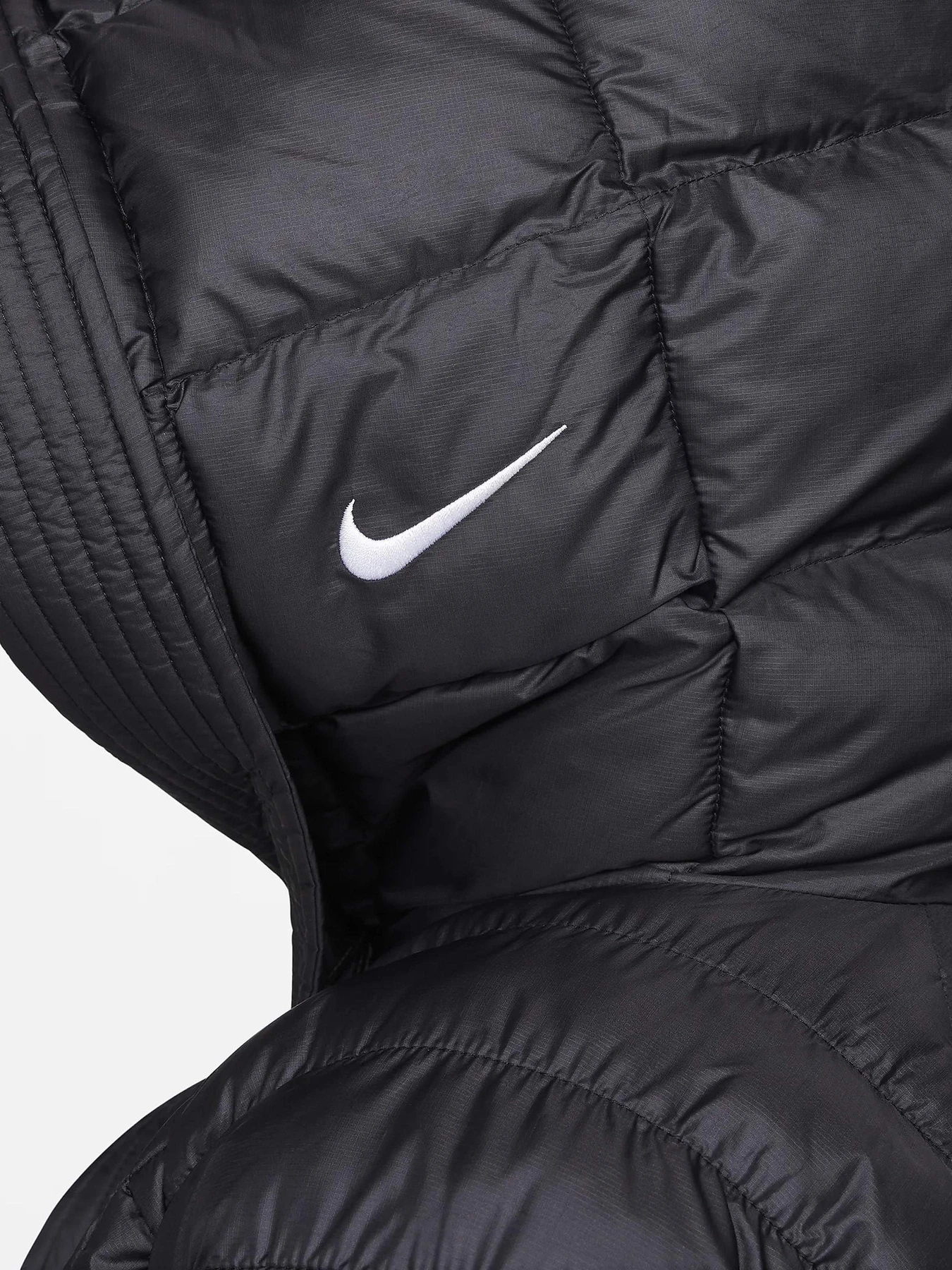 Куртки и дубленки NIKE Sportswear Swoosh Puffer PrimaLoft® модель FB8729-010 Куртки и дубленки NIKE Sportswear Swoosh Puffer PrimaLoft® модель FB8729-010 Фото