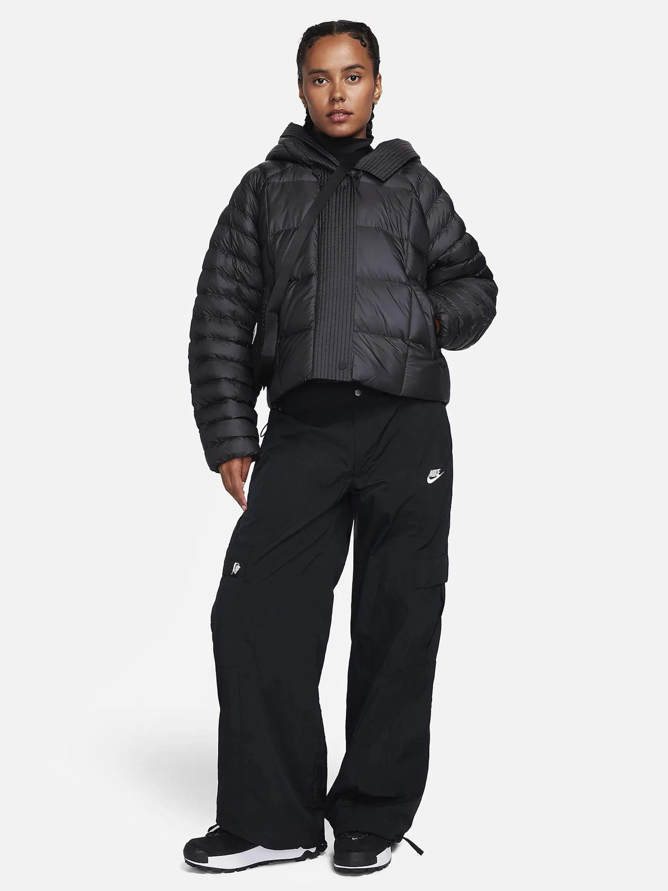Куртки и дубленки NIKE Sportswear Swoosh Puffer PrimaLoft® модель FB8729-010 Куртки и дубленки NIKE Sportswear Swoosh Puffer PrimaLoft® модель FB8729-010 Фото