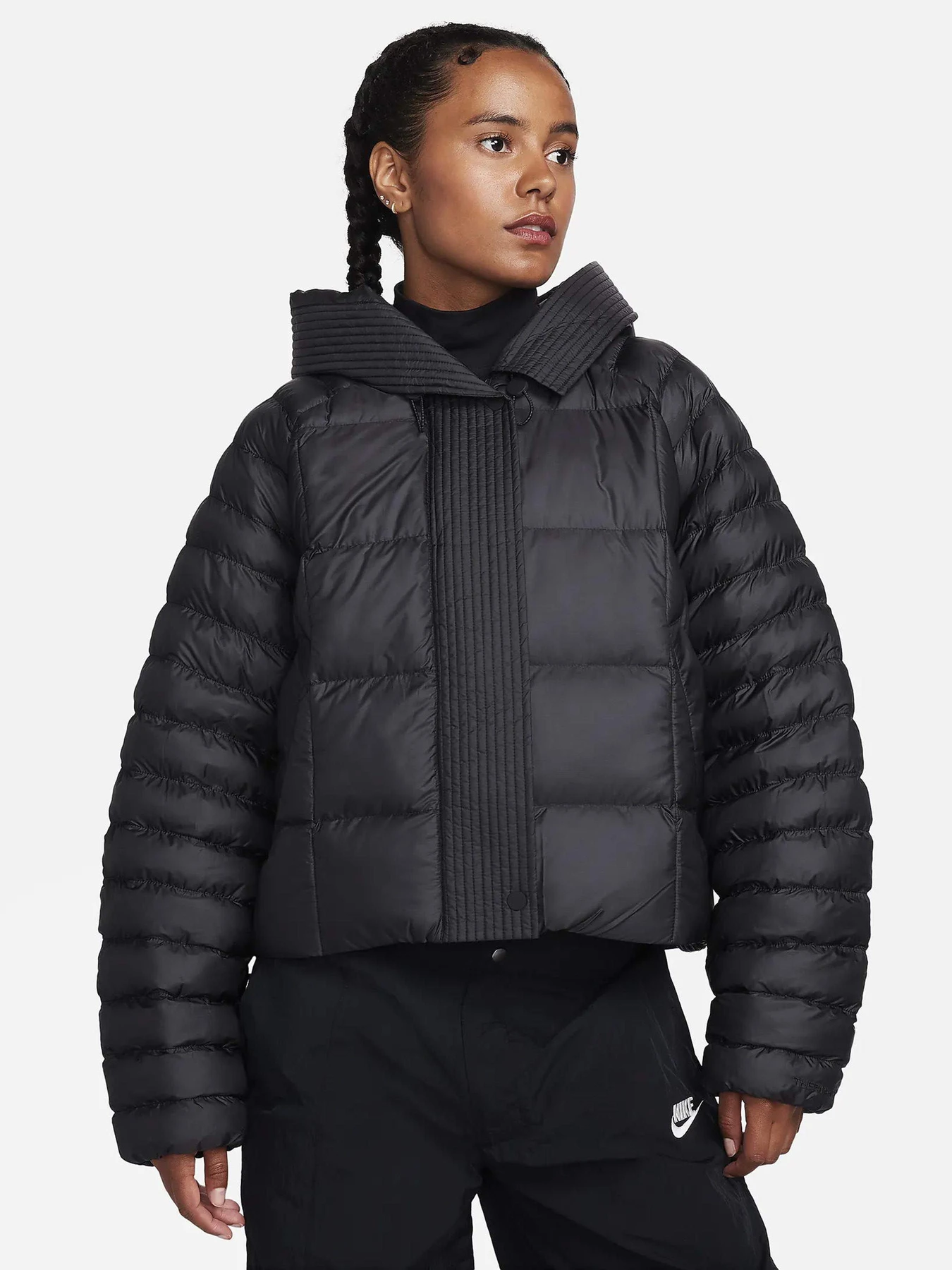 Куртки и дубленки NIKE Sportswear Swoosh Puffer PrimaLoft® модель FB8729-010 Куртки и дубленки NIKE Sportswear Swoosh Puffer PrimaLoft® модель FB8729-010 Фото