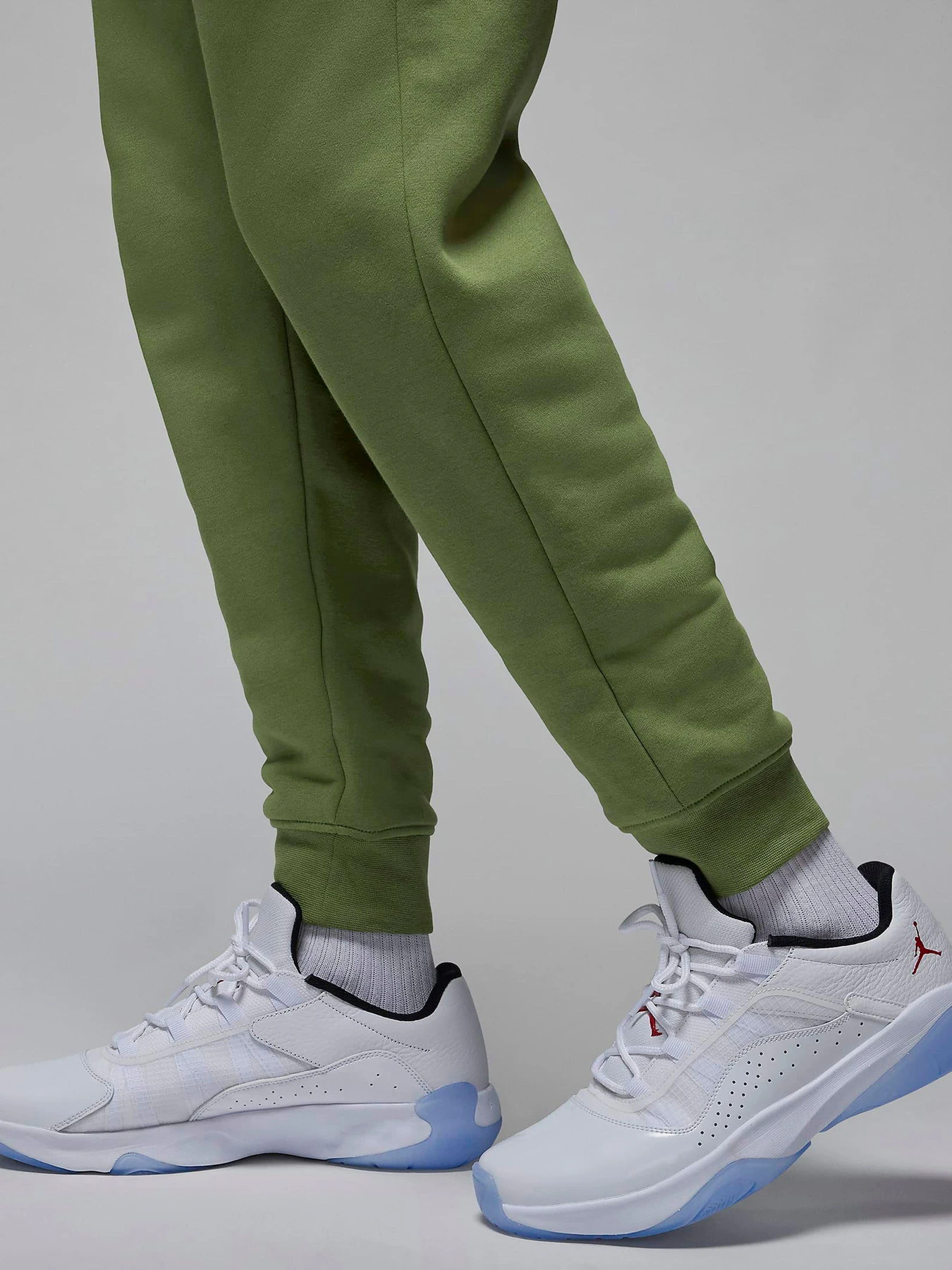 Штани NIKE Jordan MJ ESS модель FJ7779-340 Штани NIKE Jordan MJ ESS модель FJ7779-340 Фото
