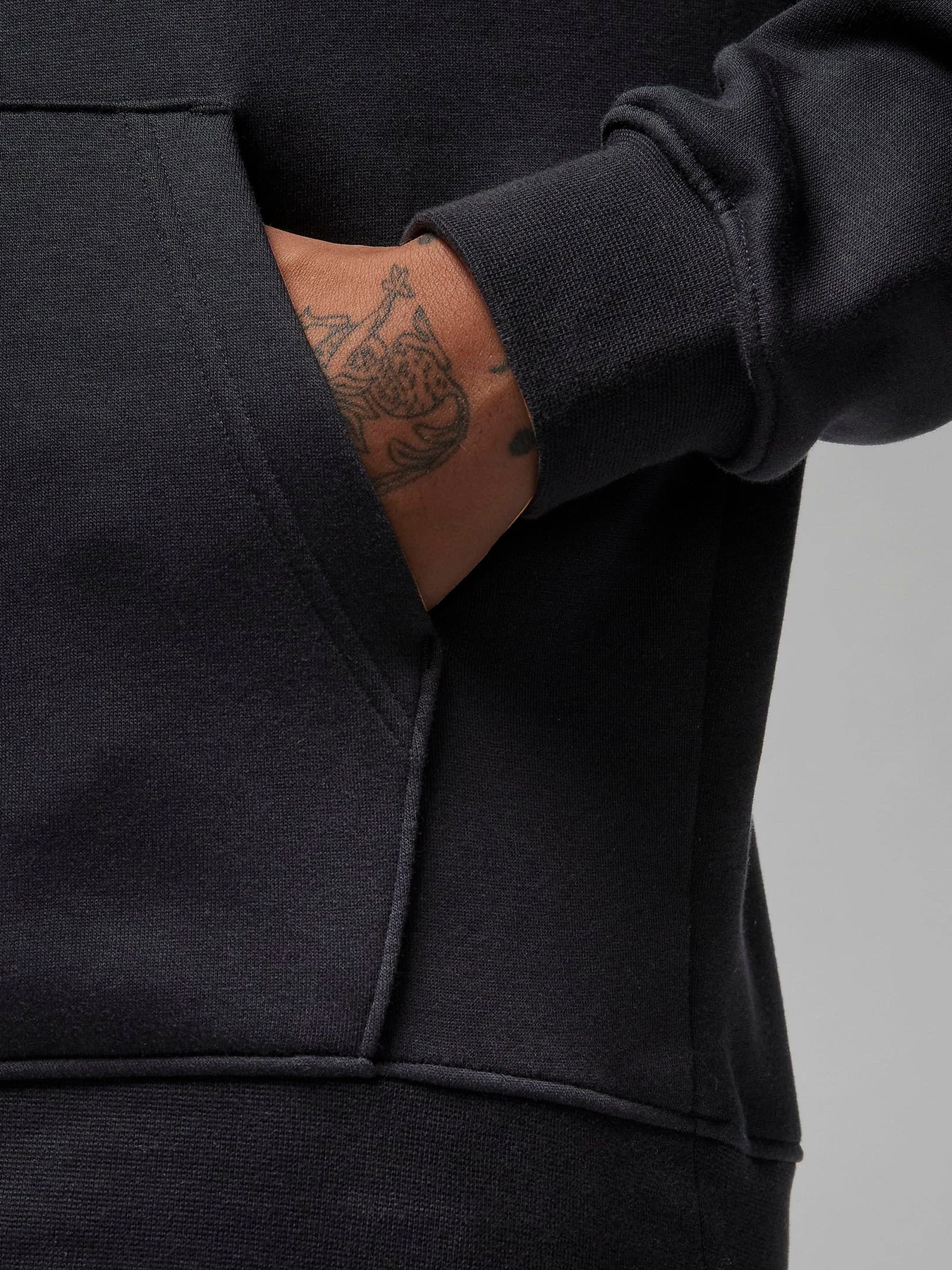 Худі та світшоти NIKE AIR JORDAN ESSENTIALS FLEECE модель FD7545-010 Худі та світшоти NIKE AIR JORDAN ESSENTIALS FLEECE модель FD7545-010 Фото