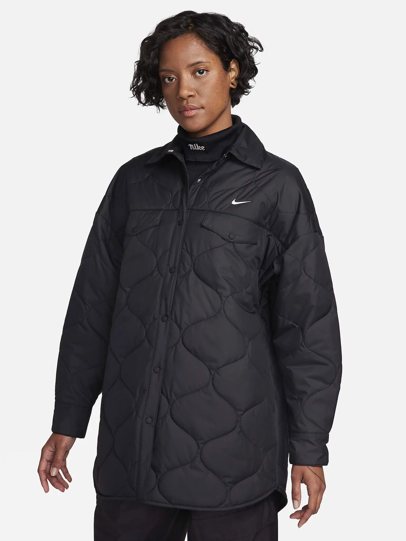 Куртки и дубленки NIKE Sportswear Essential модель FB8732-010 Куртки и дубленки NIKE Sportswear Essential модель FB8732-010 Фото