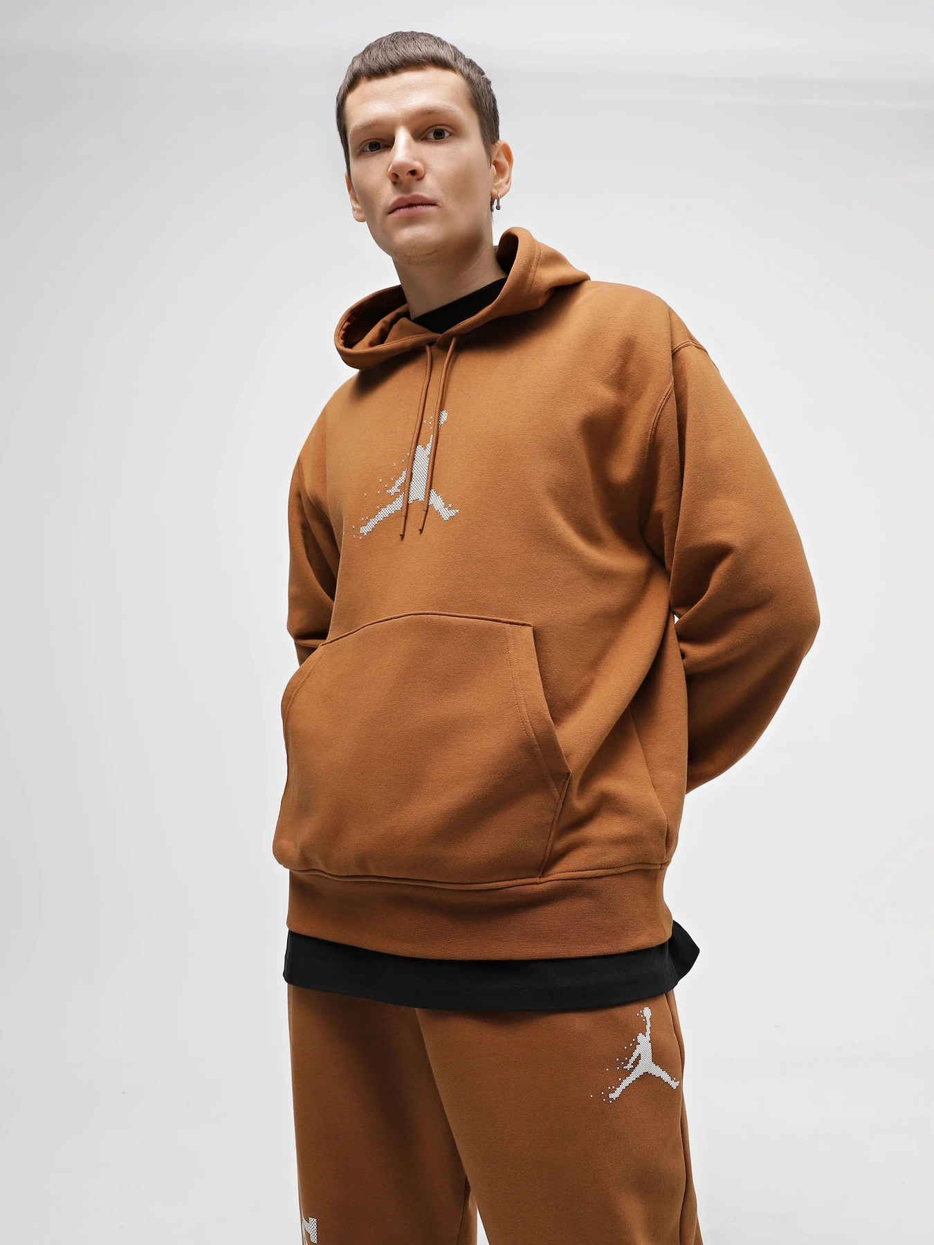 Худи и свитшоты NIKE Jordan Essentials Festive модель FD7465-281 Худи и свитшоты NIKE Jordan Essentials Festive модель FD7465-281 Фото
