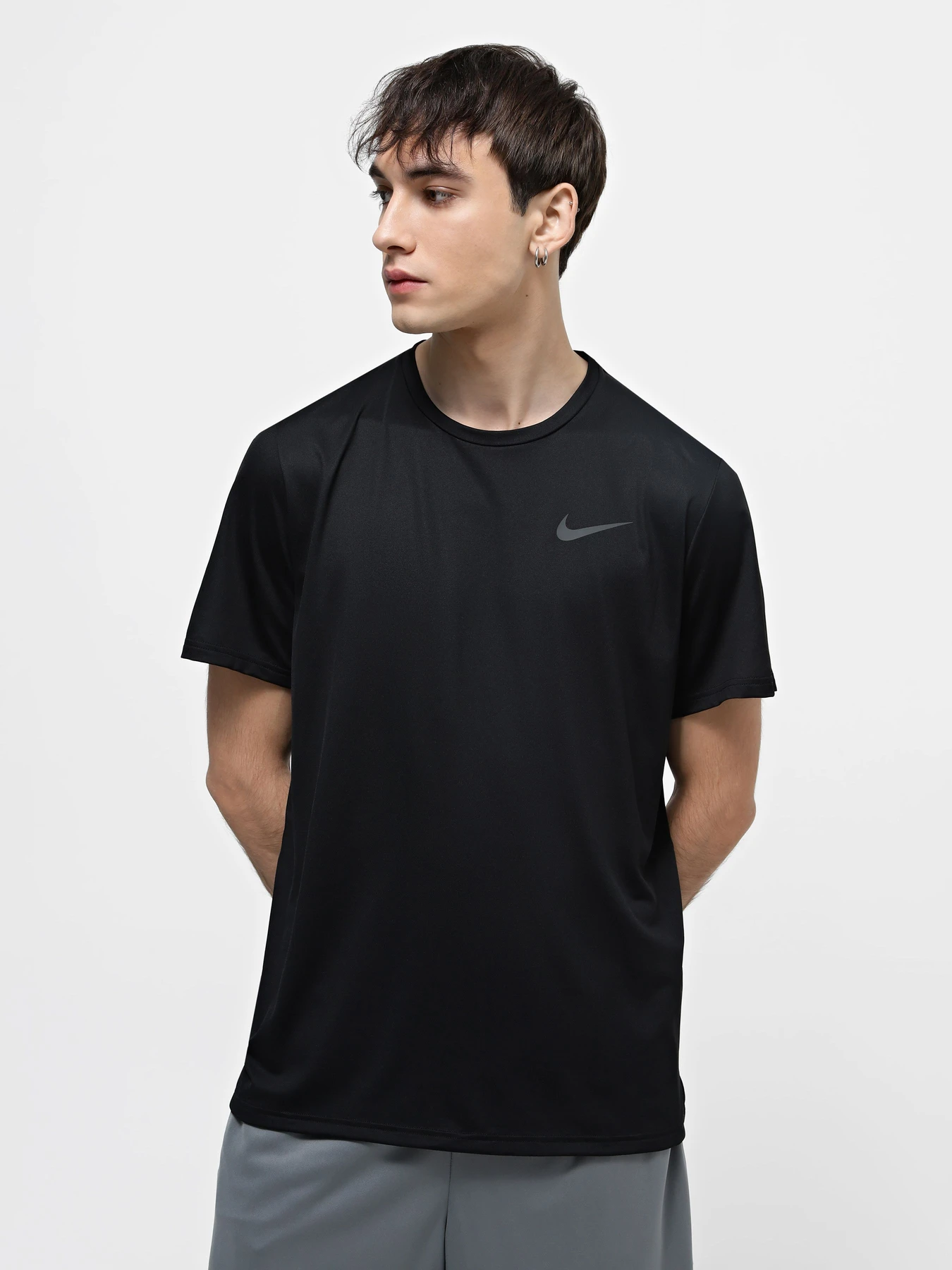 Футболки і поло NIKE PRO DRI-FIT модель CZ1181-011 Фото