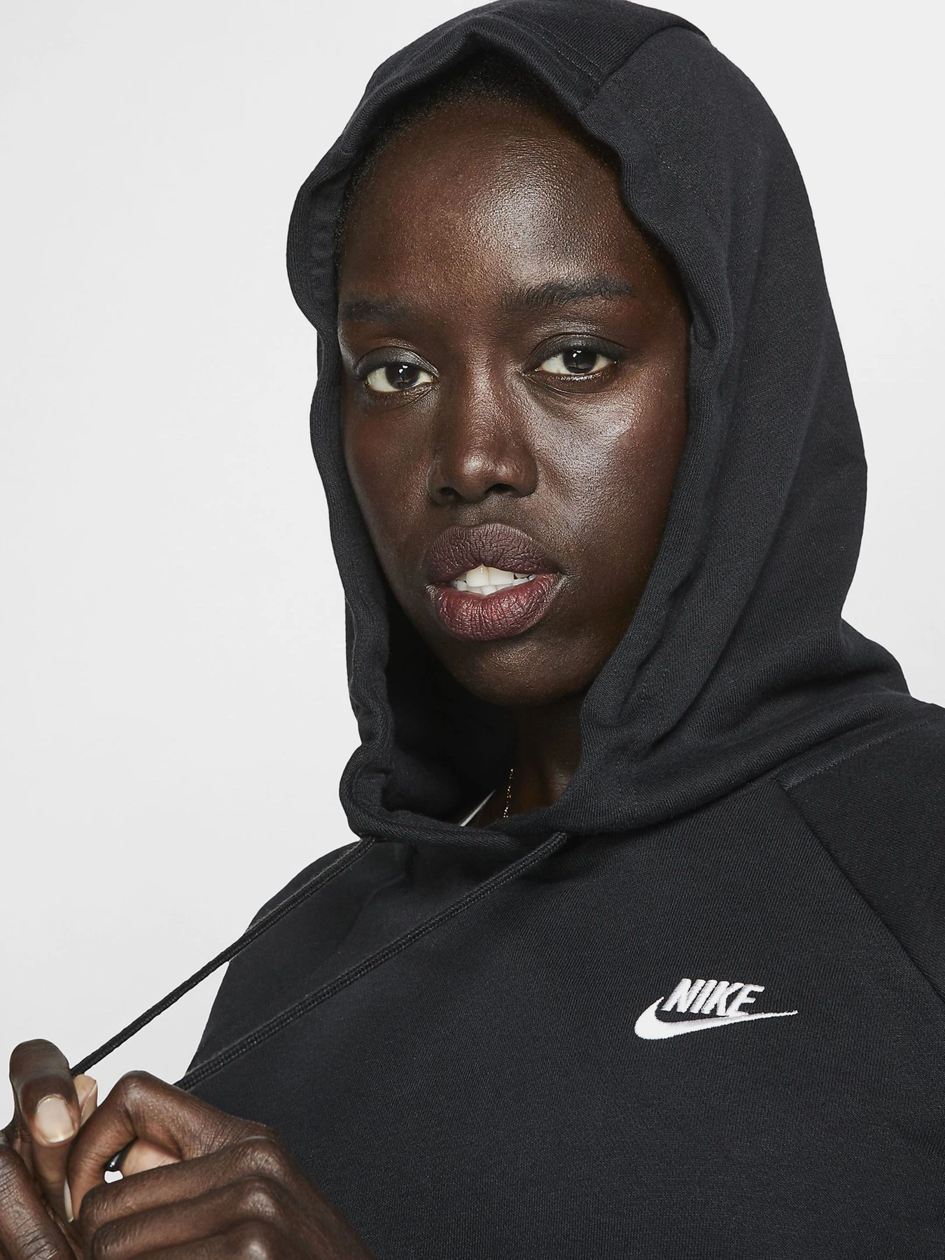 Худи и свитшоты NIKE Sportswear Essential модель BV4124-010 Худи и свитшоты NIKE Sportswear Essential модель BV4124-010 Фото