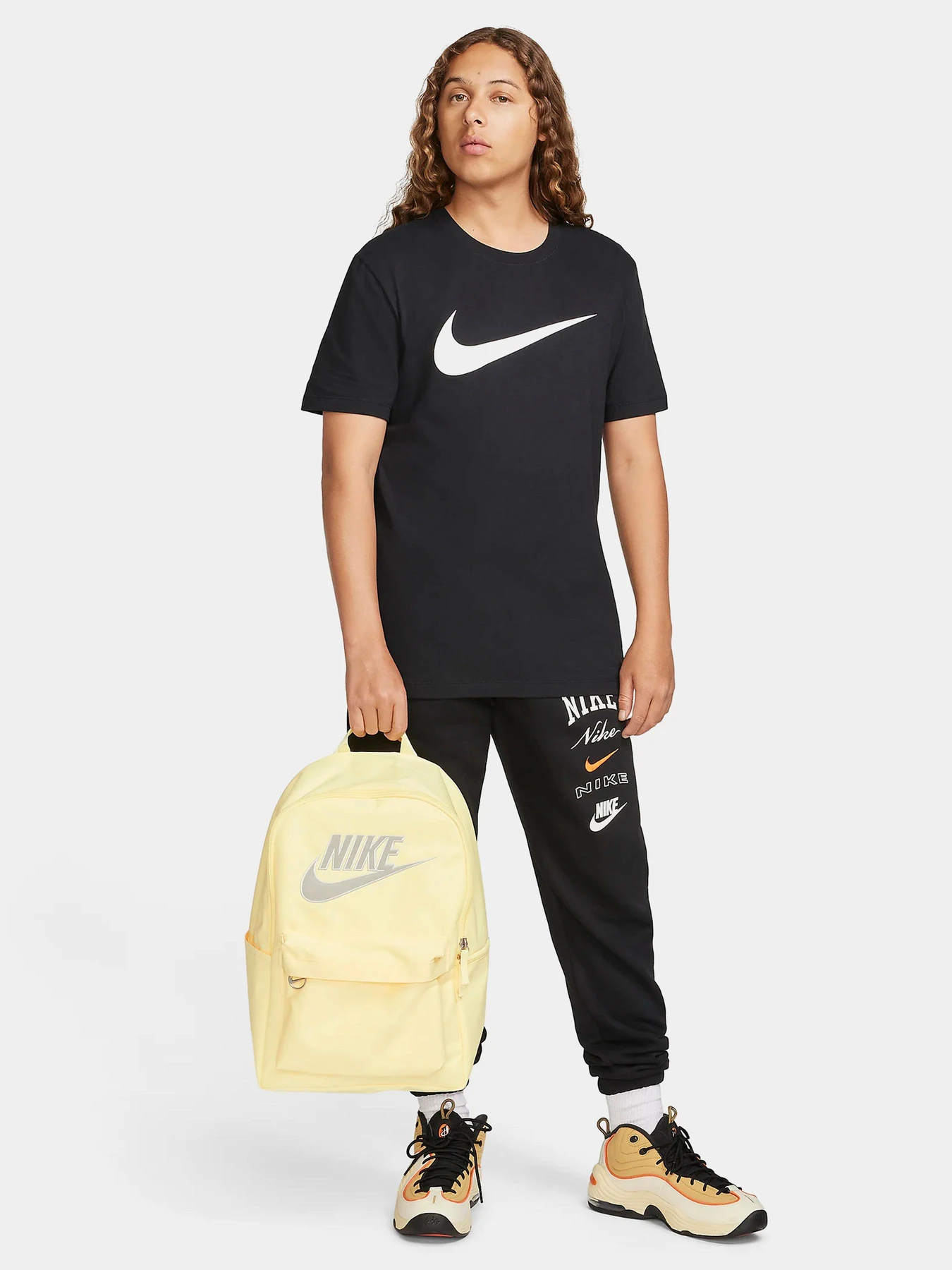 Рюкзаки NIKE HERITAGE модель FB3040-826 Фото