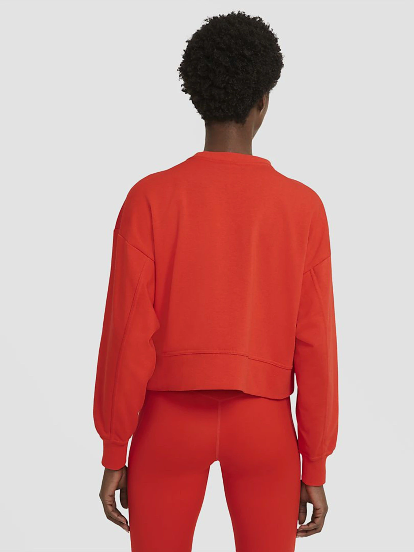 Худи и свитшоты NIKE Dri-FIT Get Fit Crew модель CU5506-673 Худи и свитшоты NIKE Dri-FIT Get Fit Crew модель CU5506-673 Фото