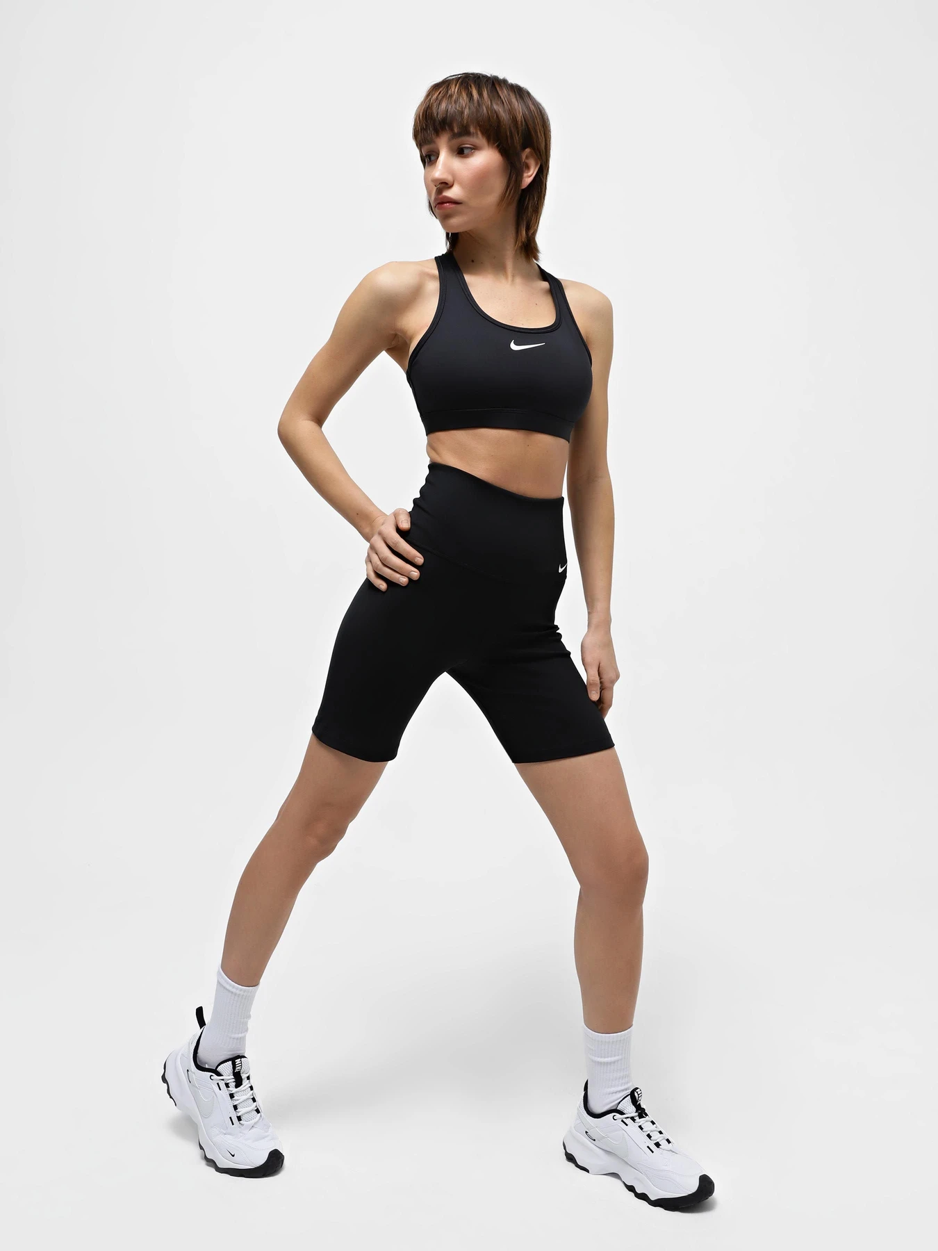 Шорты NIKE ONE DF HR 7IN модель DV9022-010 Фото