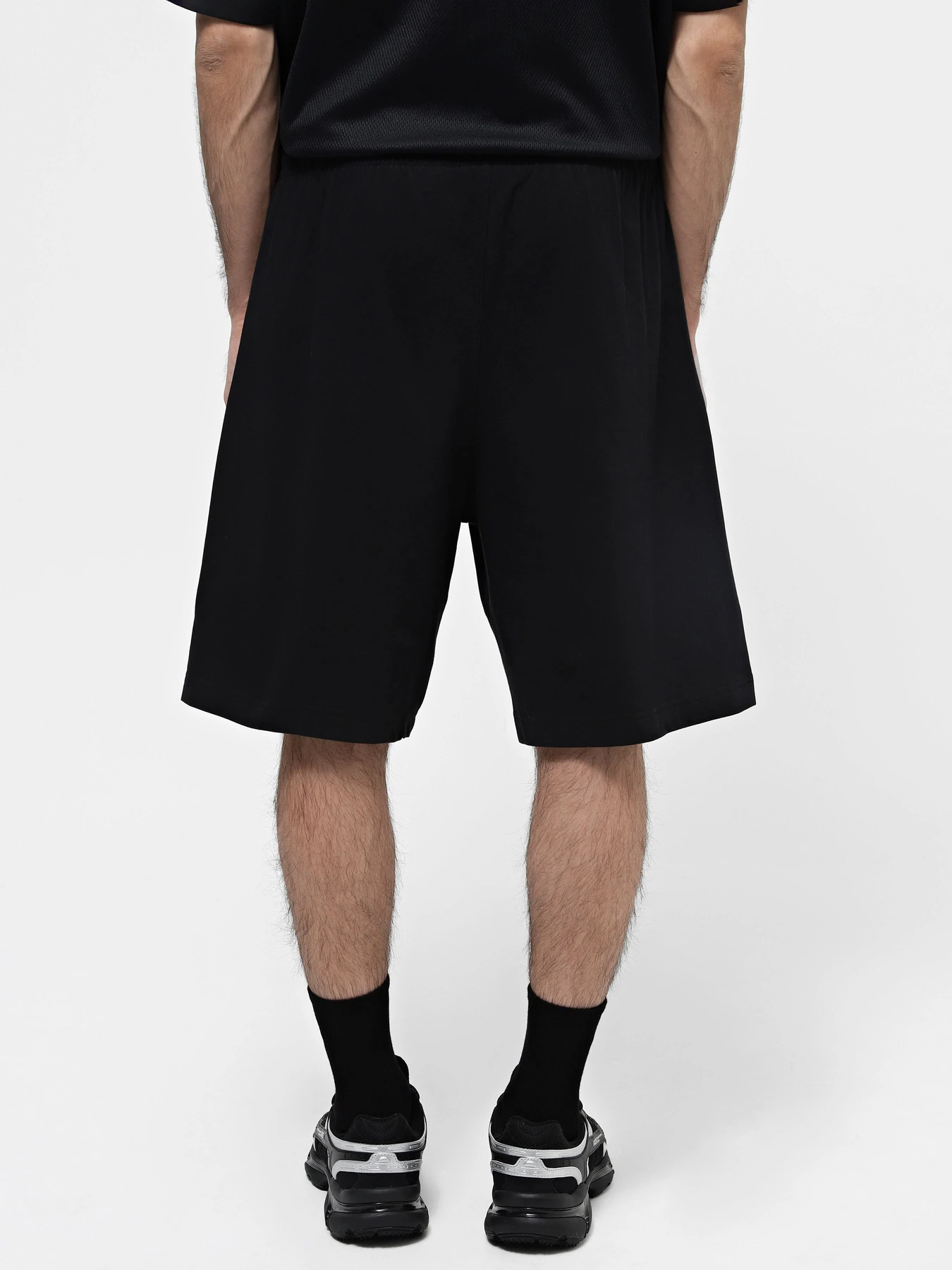 Шорти NIKE SPORTSWEAR CLUB модель DZ2543-011 Шорти NIKE SPORTSWEAR CLUB модель DZ2543-011 Фото