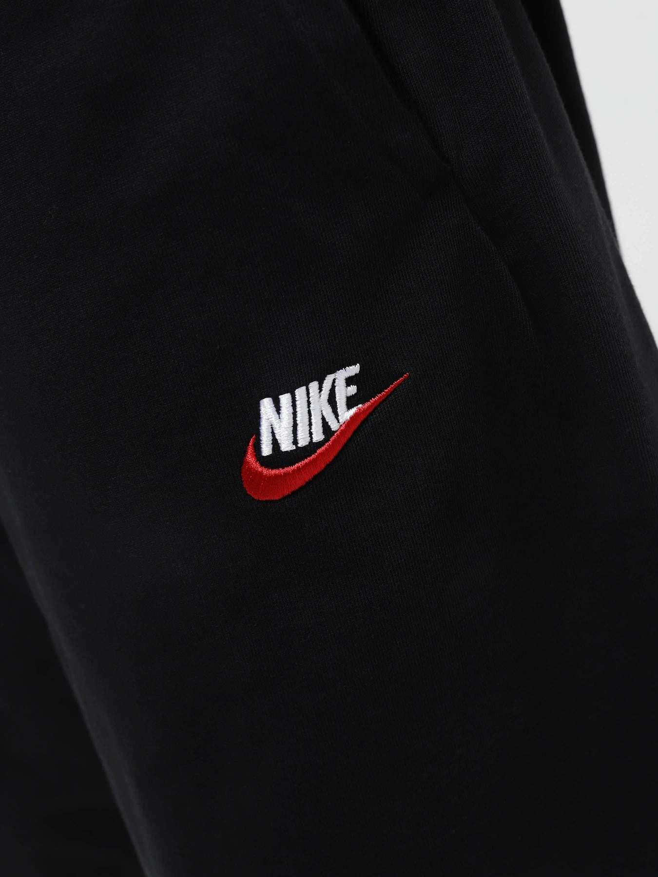 Шорти NIKE SPORTSWEAR CLUB модель DZ2543-011 Шорти NIKE SPORTSWEAR CLUB модель DZ2543-011 Фото