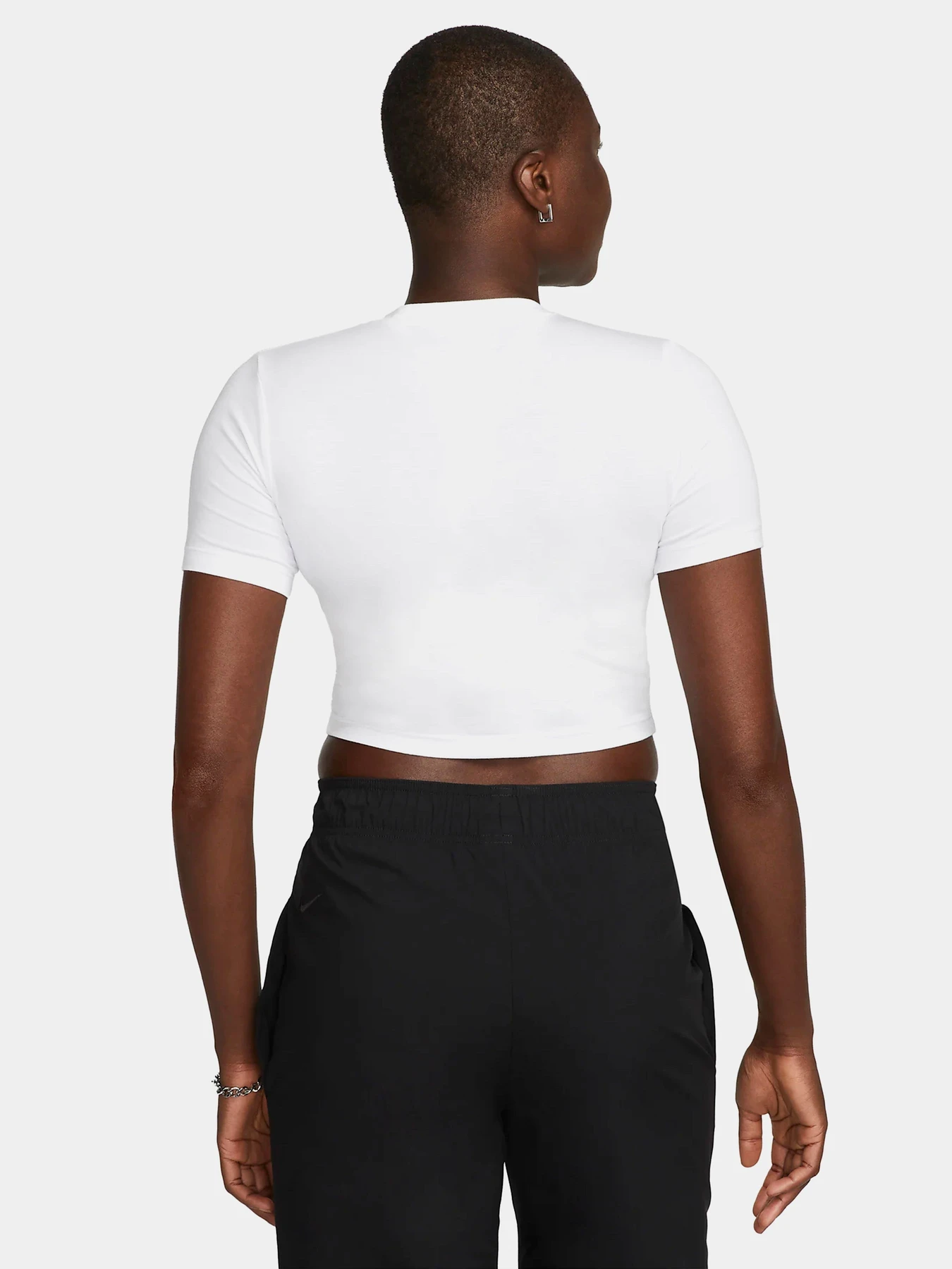 Футболки и поло NIKE ESSENTIAL CROP модель FB2873-100 Футболки и поло NIKE ESSENTIAL CROP модель FB2873-100 Фото