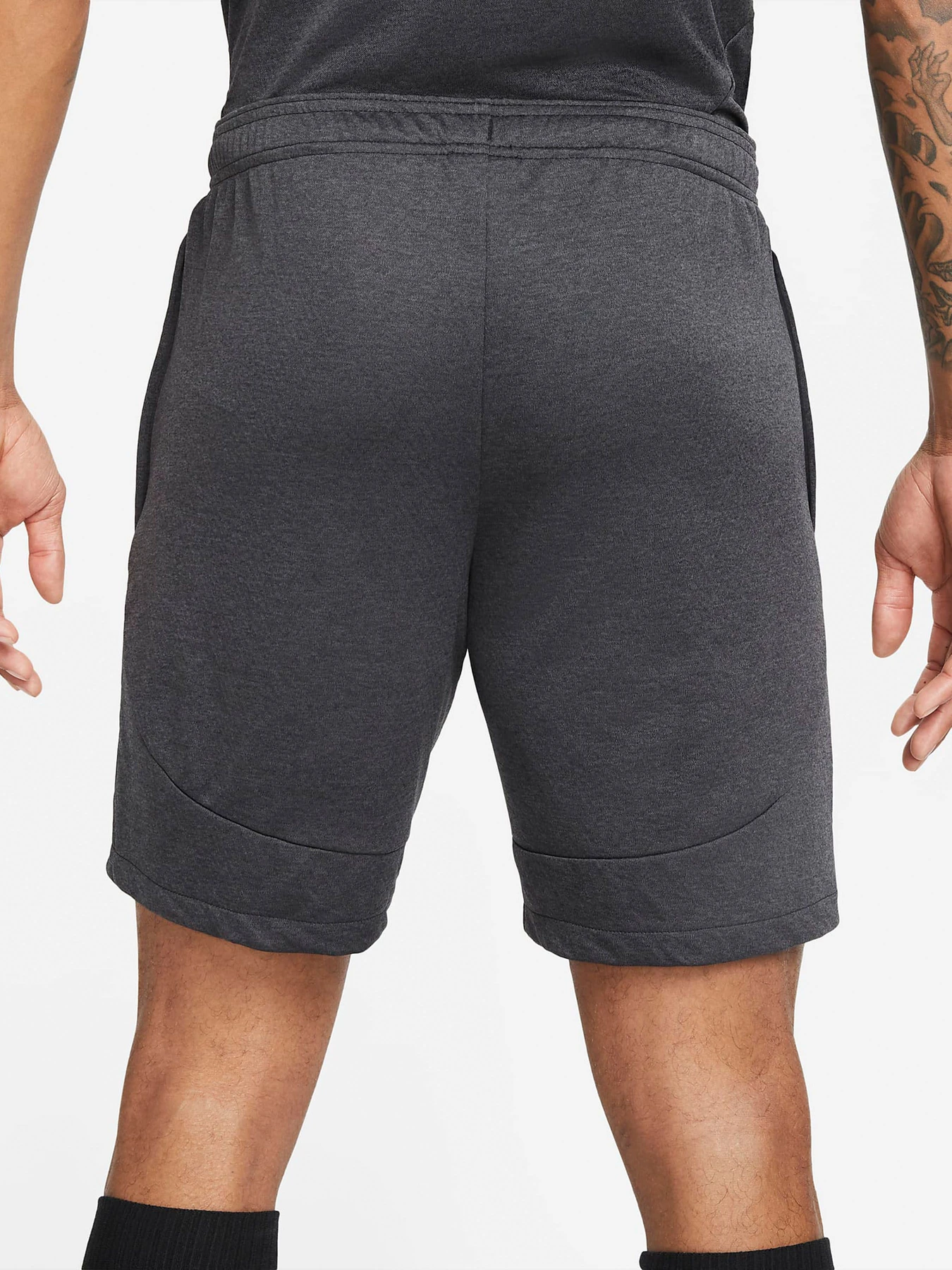 Шорти NIKE DRI-FIT ACADEMY модель FB6338-010 Шорти NIKE DRI-FIT ACADEMY модель FB6338-010 Фото