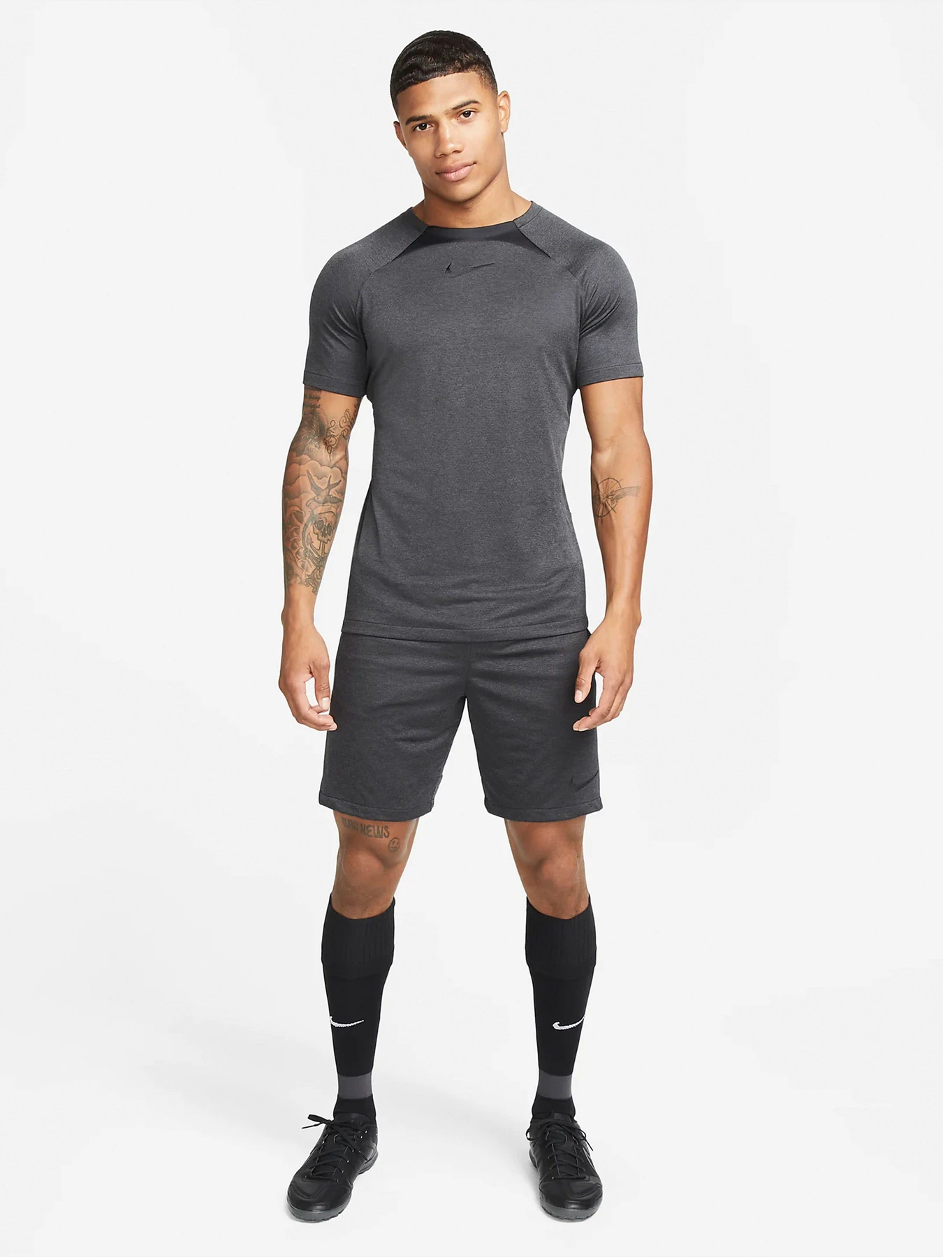 Шорти NIKE DRI-FIT ACADEMY модель FB6338-010 Шорти NIKE DRI-FIT ACADEMY модель FB6338-010 Фото