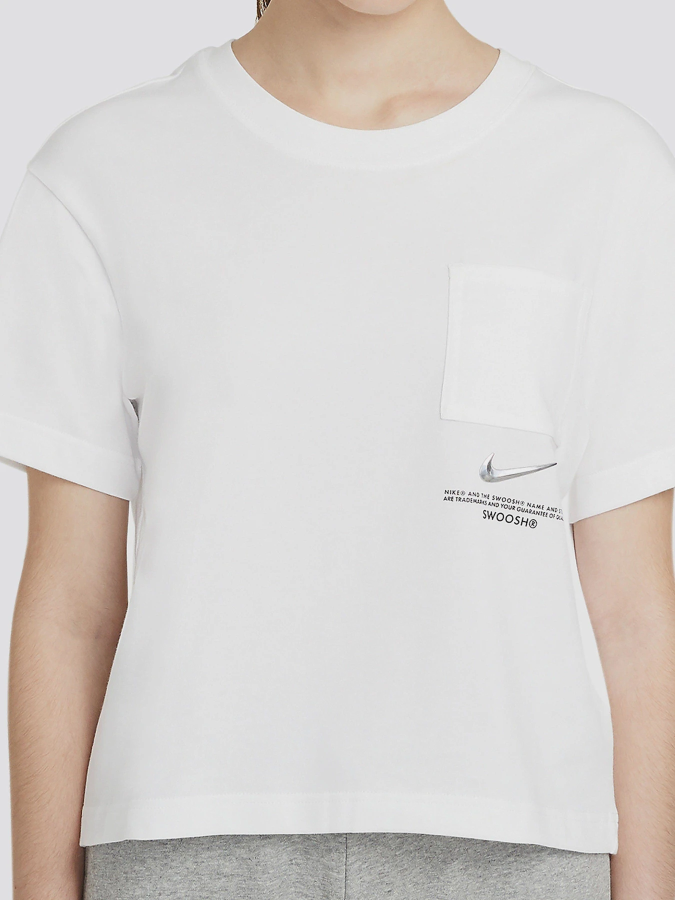 Футболки і поло NIKE Sportswear Swoosh модель CZ8911-100 Футболки і поло NIKE Sportswear Swoosh модель CZ8911-100 Фото