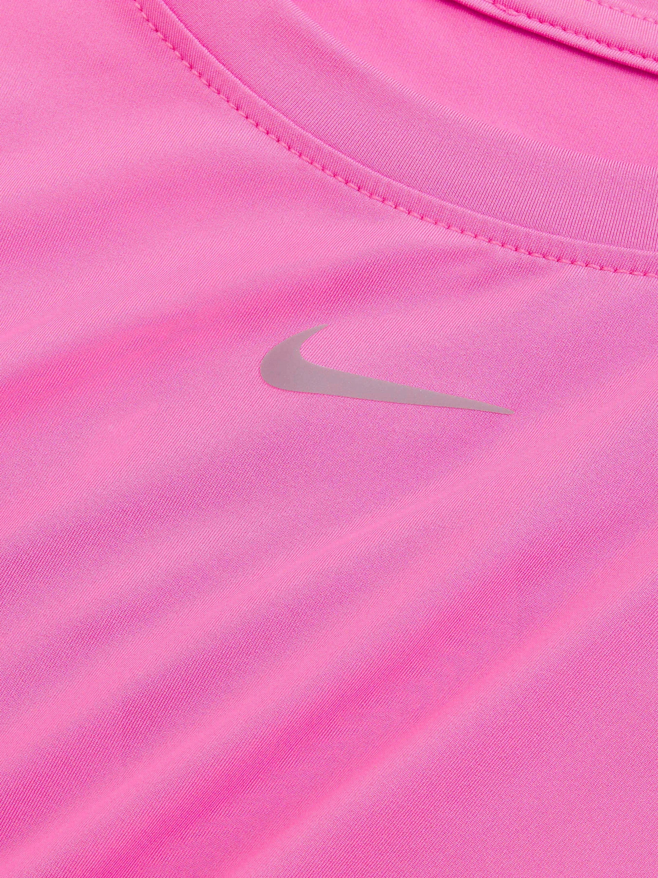 Футболки і поло NIKE ONE CLASSIC DF SS модель FN2798-675 Футболки і поло NIKE ONE CLASSIC DF SS модель FN2798-675 Фото