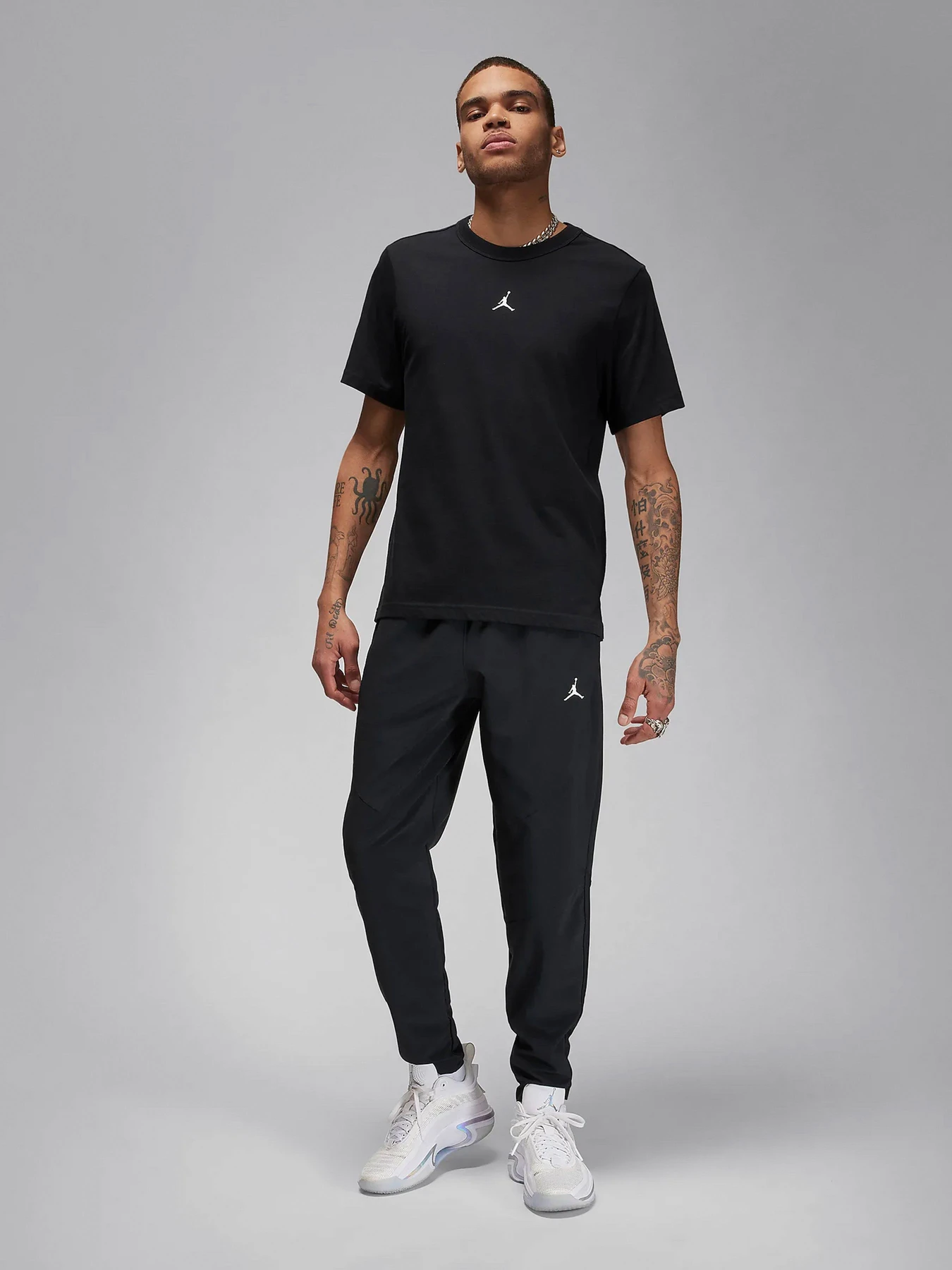 Штани NIKE AIR JORDAN DRI-FIT SPORT модель FN5840-010 Штани NIKE AIR JORDAN DRI-FIT SPORT модель FN5840-010 Фото