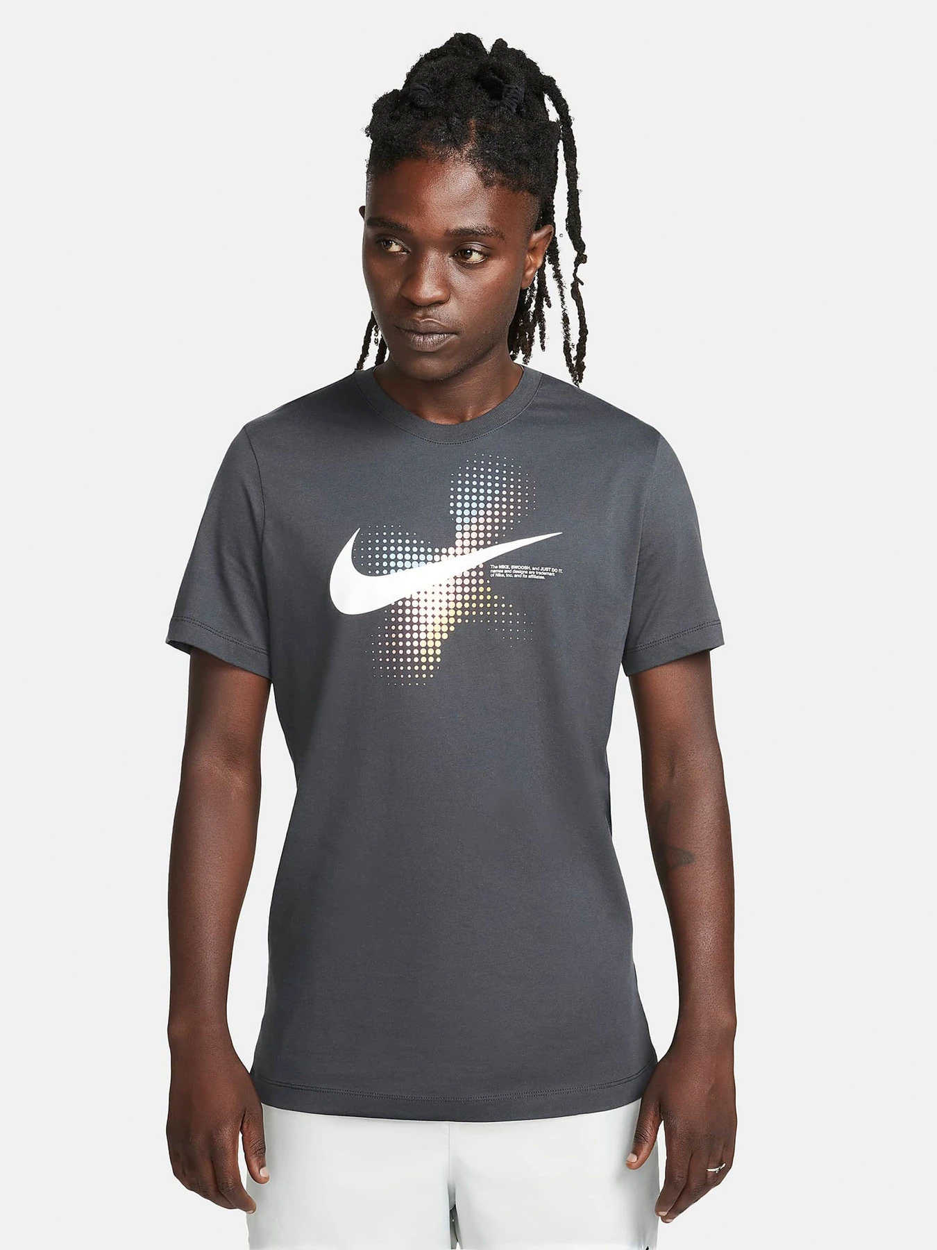 Футболки і поло NIKE SPORTSWEAR модель FQ7998-060 Футболки і поло NIKE SPORTSWEAR модель FQ7998-060 Фото