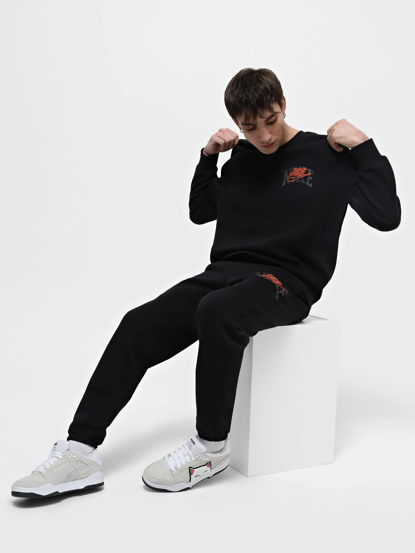 Худи и свитшоты NIKE CLUB FLEECE модель FV4445-010 Фото