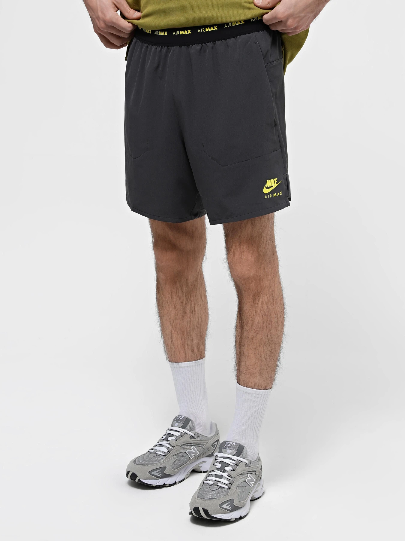 Шорти NIKE AIR MAX TC ST модель FV5597-060 Фото