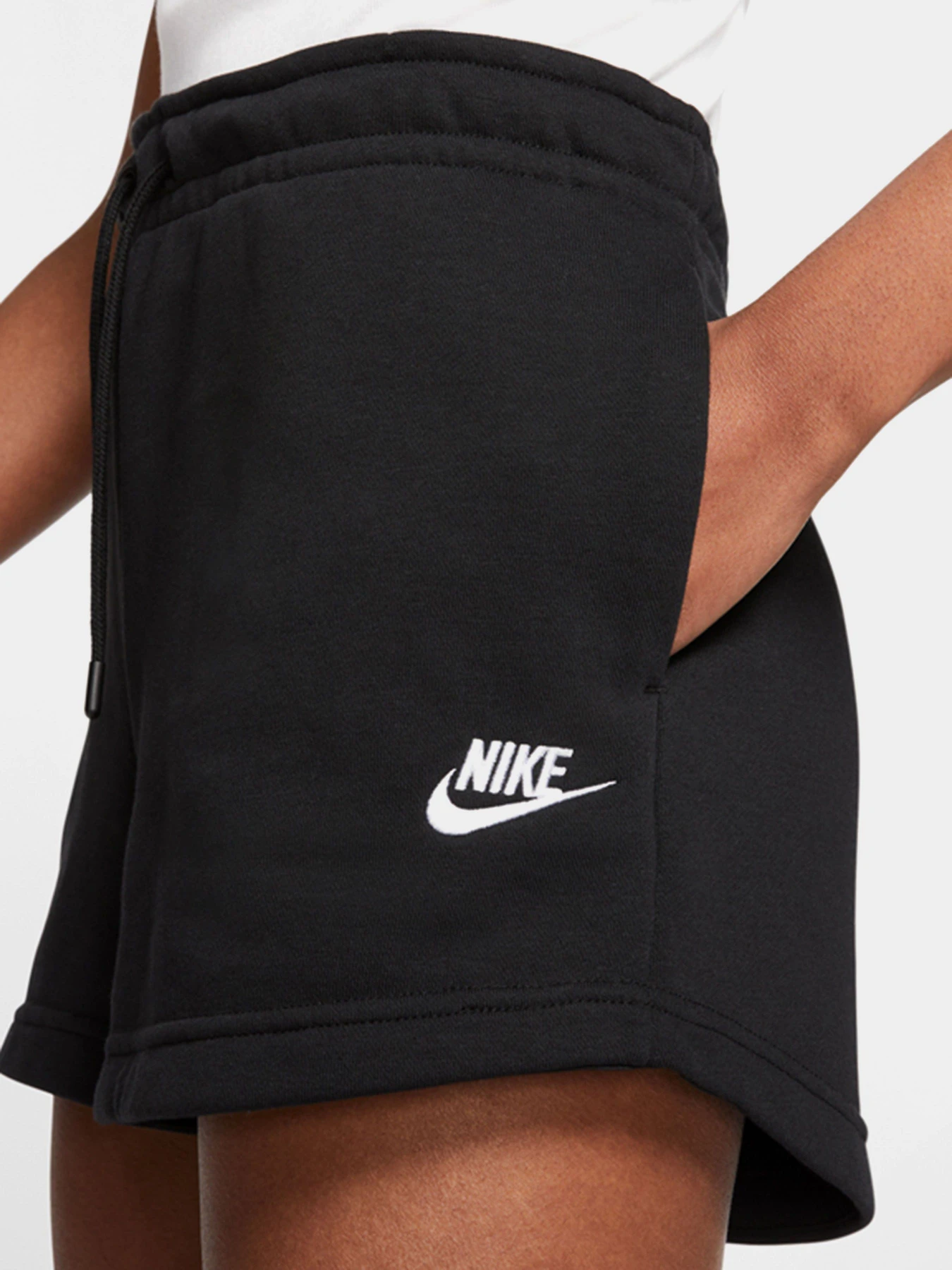 Шорты NIKE Sportswear модель CJ2158-010 Шорты NIKE Sportswear модель CJ2158-010 Фото