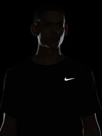 Футболки и поло NIKE DRI-FIT UV MILER модель DV9315-010 Фото