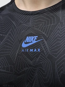 Футболки и поло NIKE AIR MAX PERFORMANCE ALL OVER P модель FV5596-010 Фото