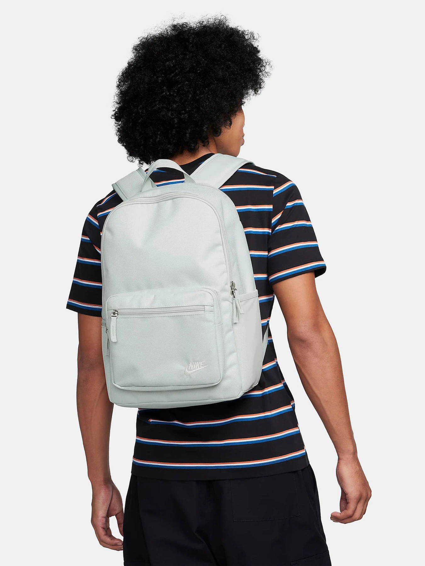 Рюкзаки NIKE HERITAGE EUGENE 23L модель DB3300-034 Фото