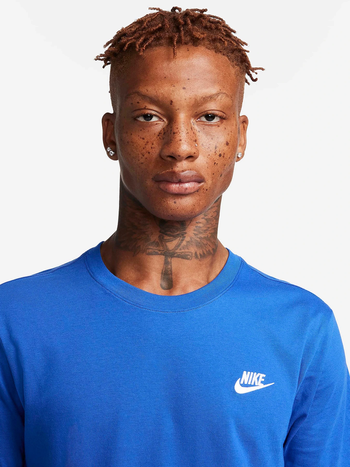 Футболки и поло NIKE SPORTSWEAR CLUB модель AR4997-480 Футболки и поло NIKE SPORTSWEAR CLUB модель AR4997-480 Фото