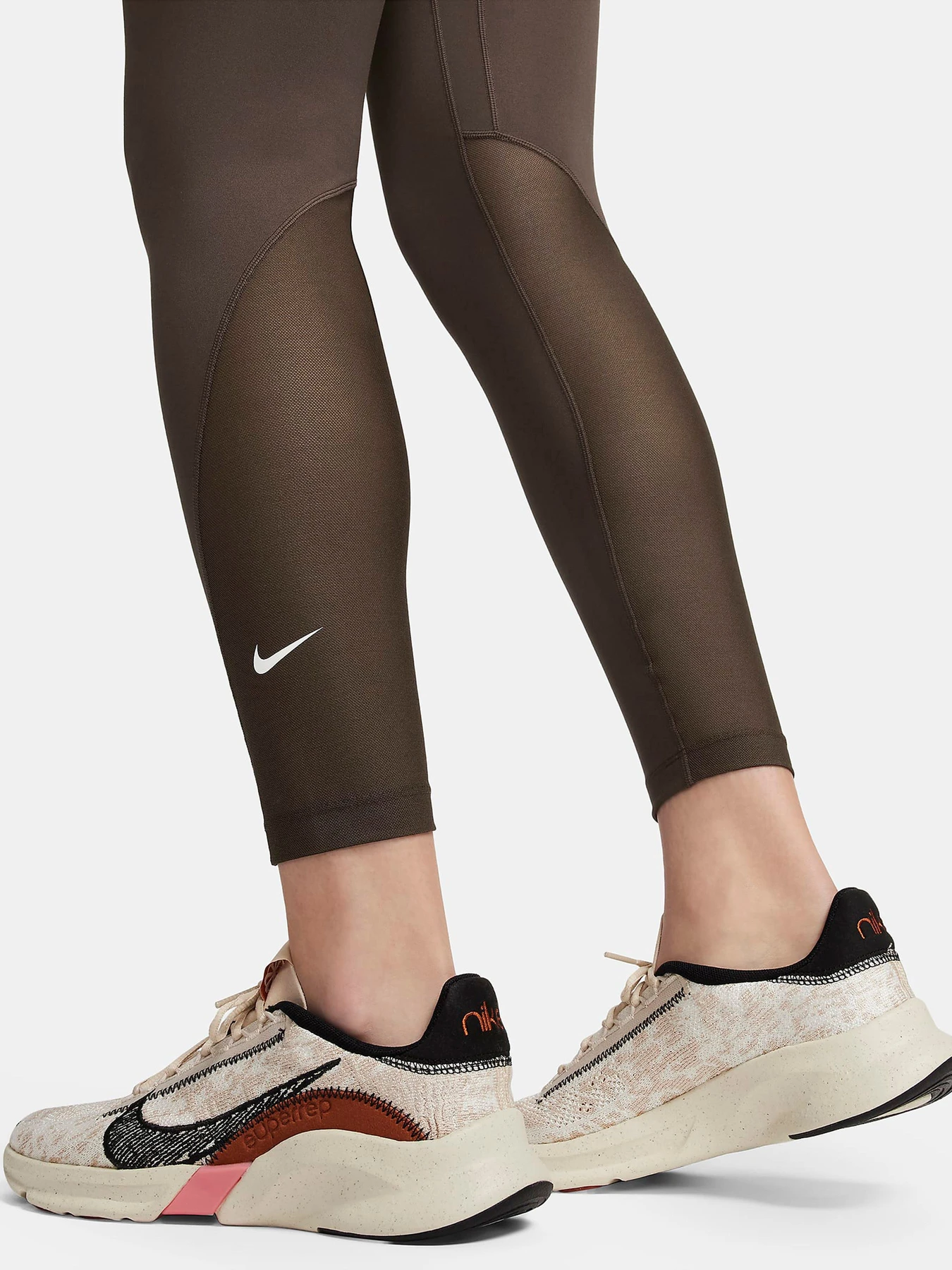 Брюки NIKE ONE DF MR 7/8 TGT модель DD0249-237 Брюки NIKE ONE DF MR 7/8 TGT модель DD0249-237 Фото