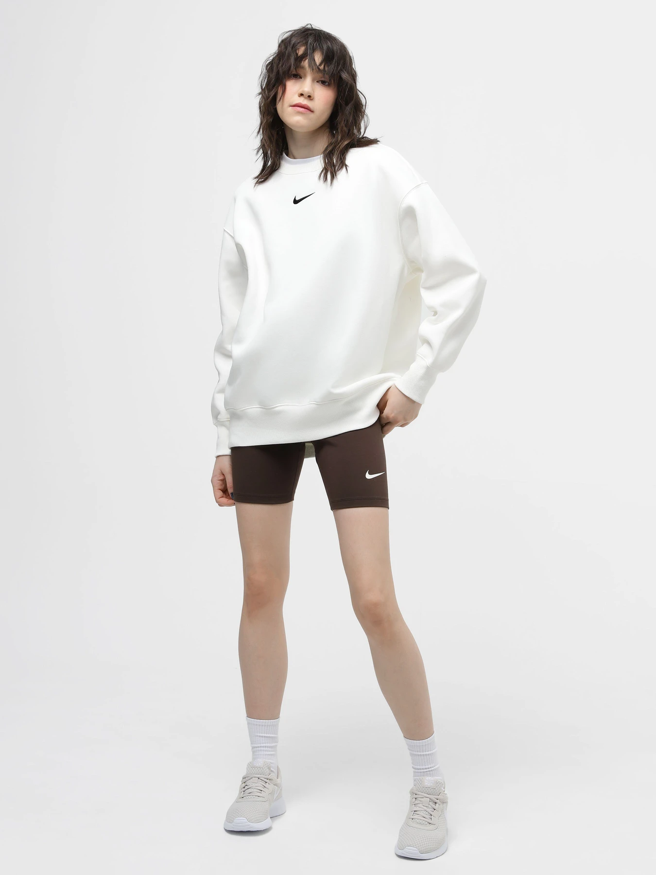 Шорты NIKE CLSC HR 8IN модель DV7797-237 Шорты NIKE CLSC HR 8IN модель DV7797-237 Фото