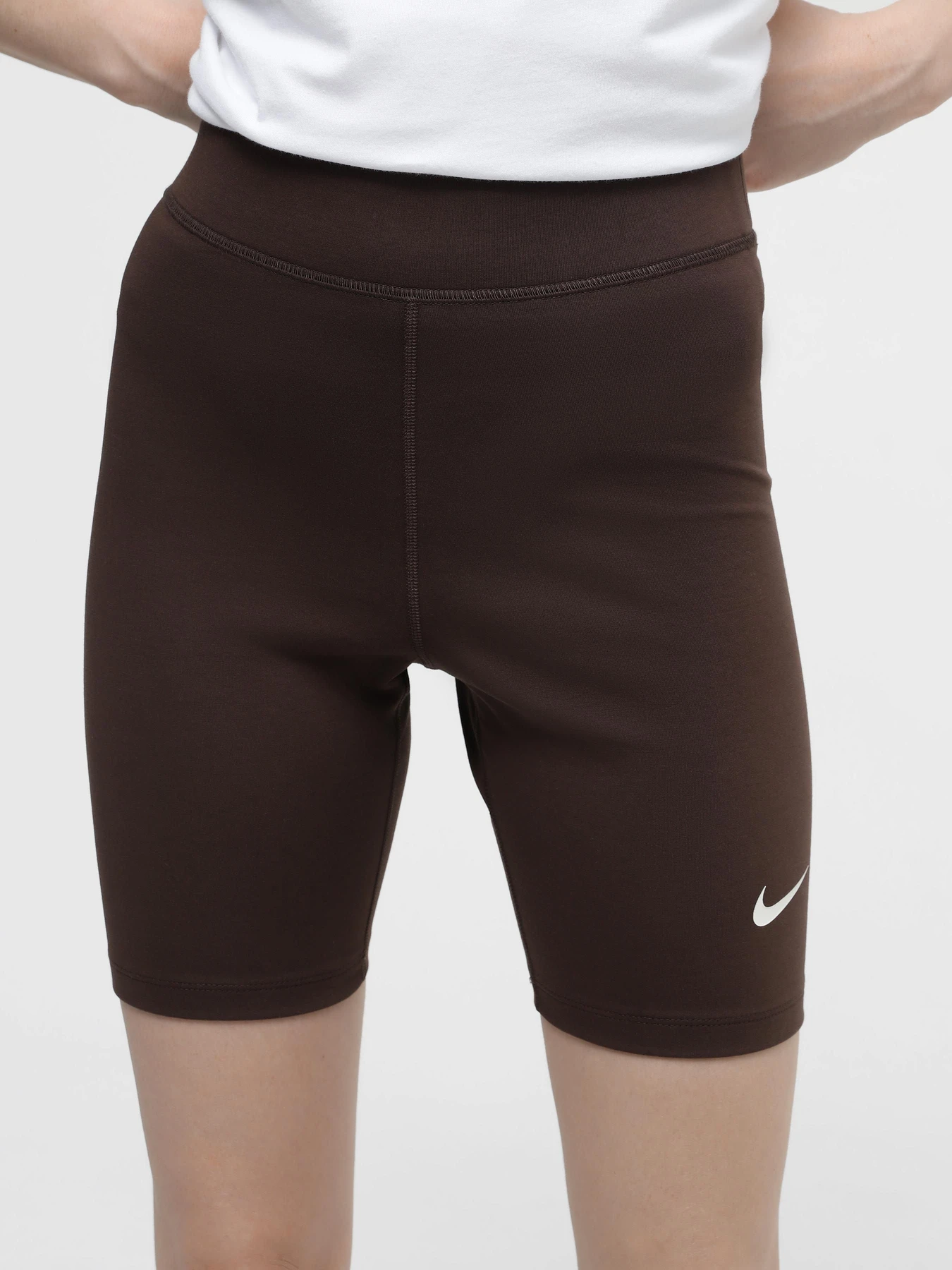 Шорты NIKE CLSC HR 8IN модель DV7797-237 Шорты NIKE CLSC HR 8IN модель DV7797-237 Фото