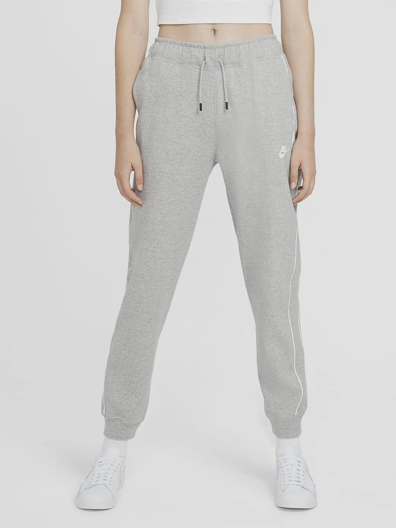 Брюки NIKE NSW JOGGER MLNM FLC модель CZ8340-063 Брюки NIKE NSW JOGGER MLNM FLC модель CZ8340-063 Фото