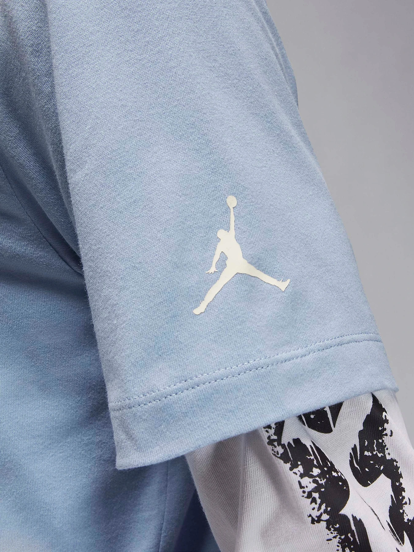 Футболки і поло NIKE FLT MVP WM SS CREW модель FN5958-436 Футболки і поло NIKE FLT MVP WM SS CREW модель FN5958-436 Фото