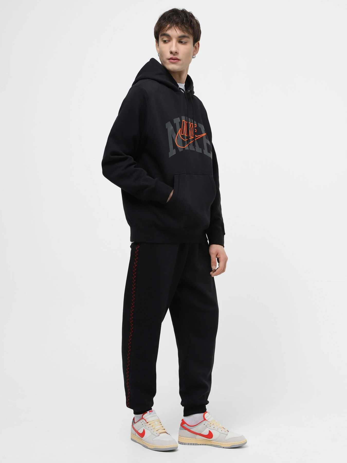 Худі та світшоти NIKE CLUB BB PO HDY ARCH GX модель FV4447-010 Фото