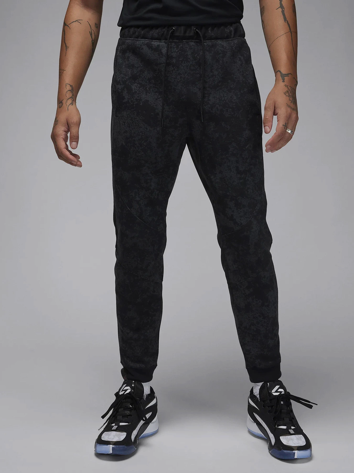 Брюки NIKE DF SPRT AOP AIR модель FN5844-010 Брюки NIKE DF SPRT AOP AIR модель FN5844-010 Фото