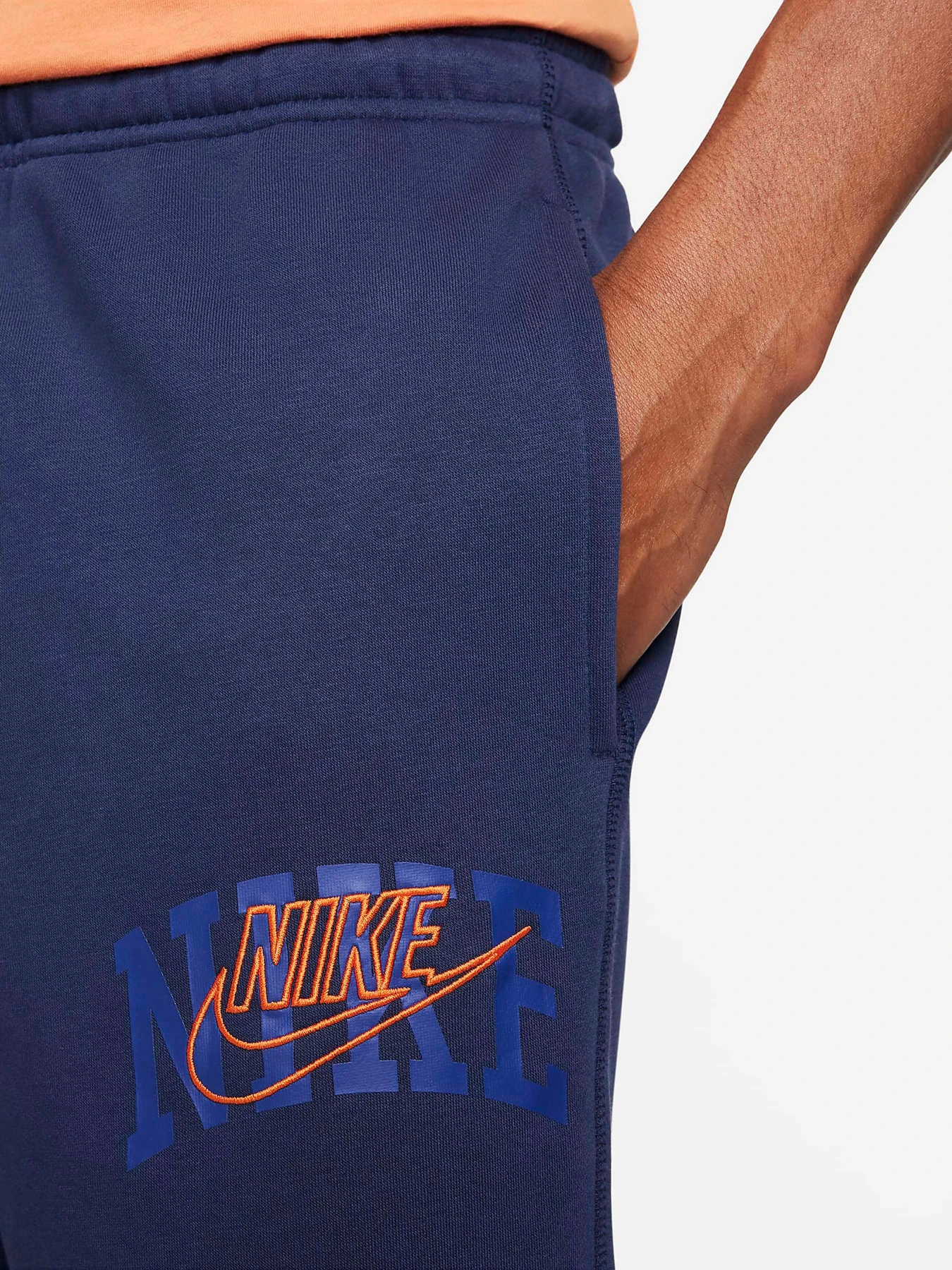Брюки NIKE CLUB BB CF PANT ARCH GX модель FV4453-410 Фото