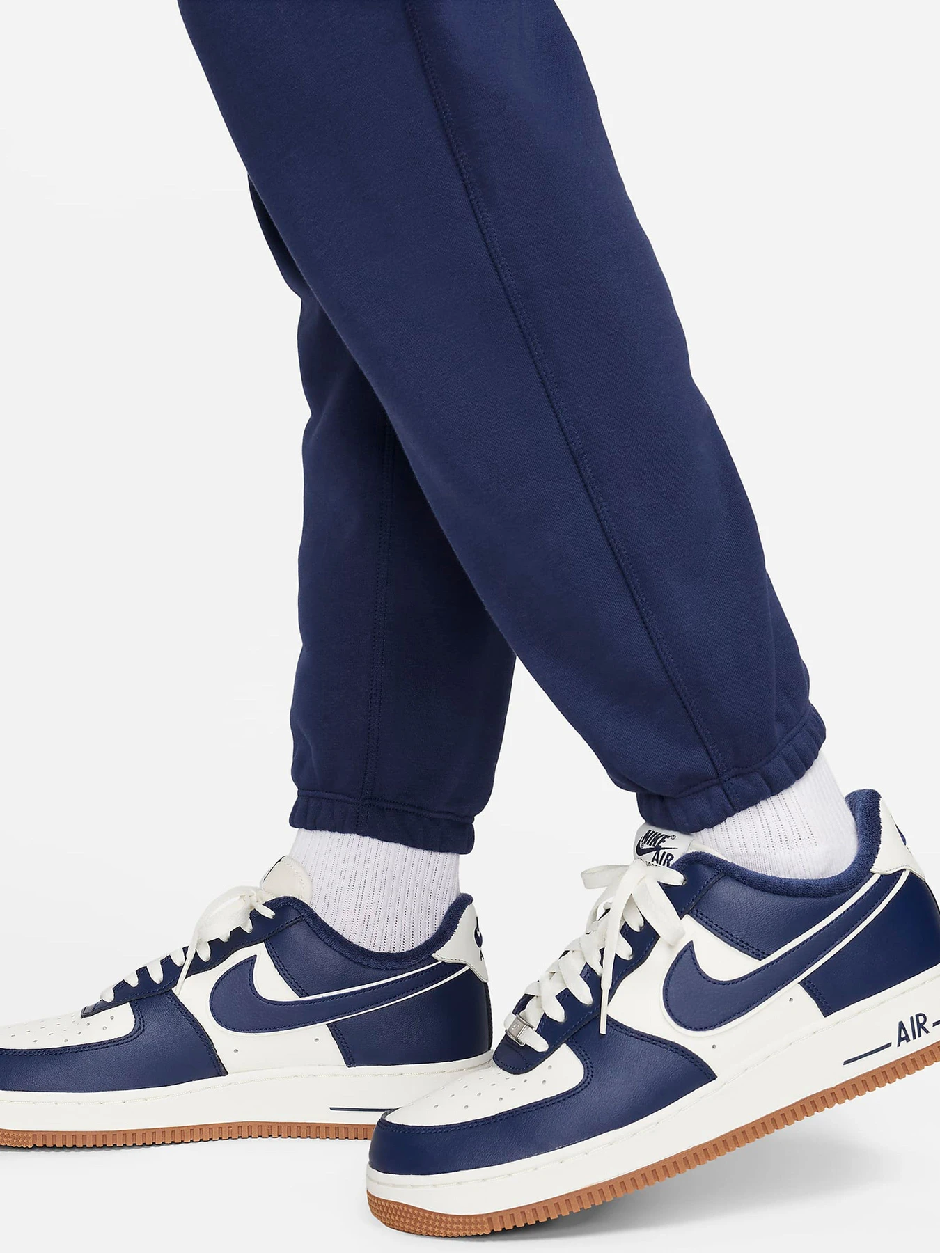Брюки NIKE CLUB BB CF PANT ARCH GX модель FV4453-410 Фото