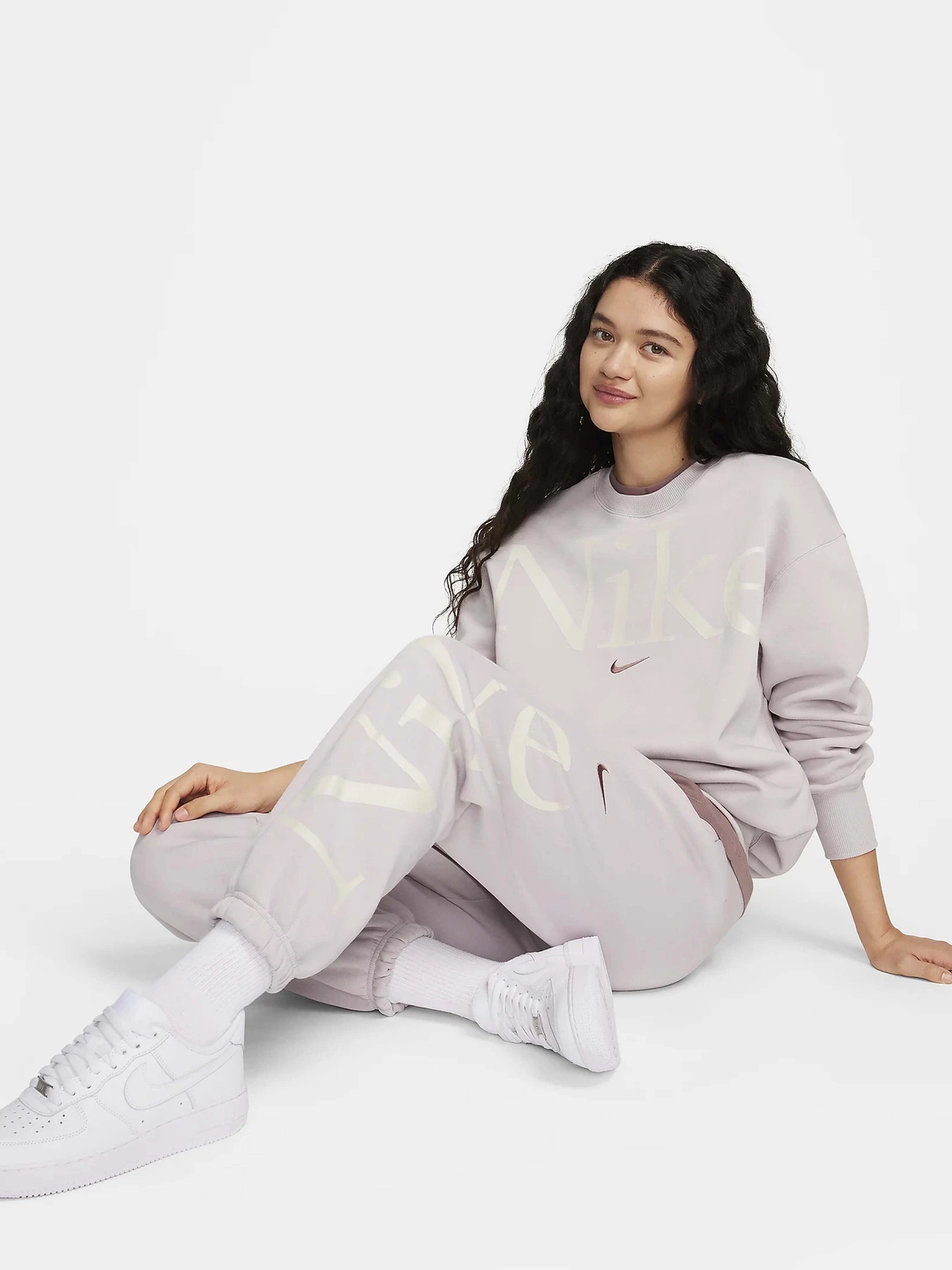 Брюки NIKE PHNX FLC OS LOGO модель FN2552-019 Фото