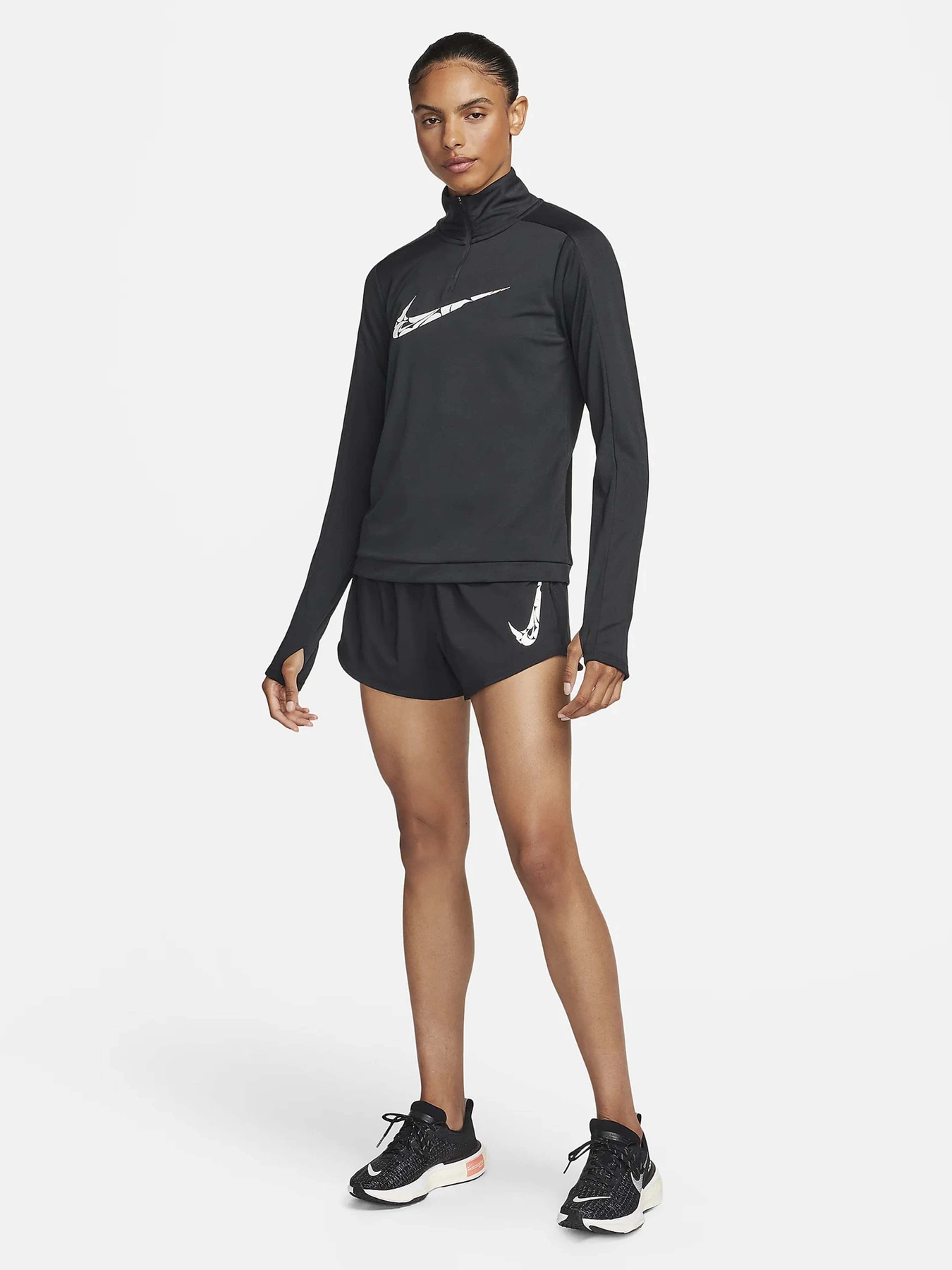 Шорти NIKE ONE SWSH HBR DF MRBRSHRT модель FN2601-010 Шорти NIKE ONE SWSH HBR DF MRBRSHRT модель FN2601-010 Фото