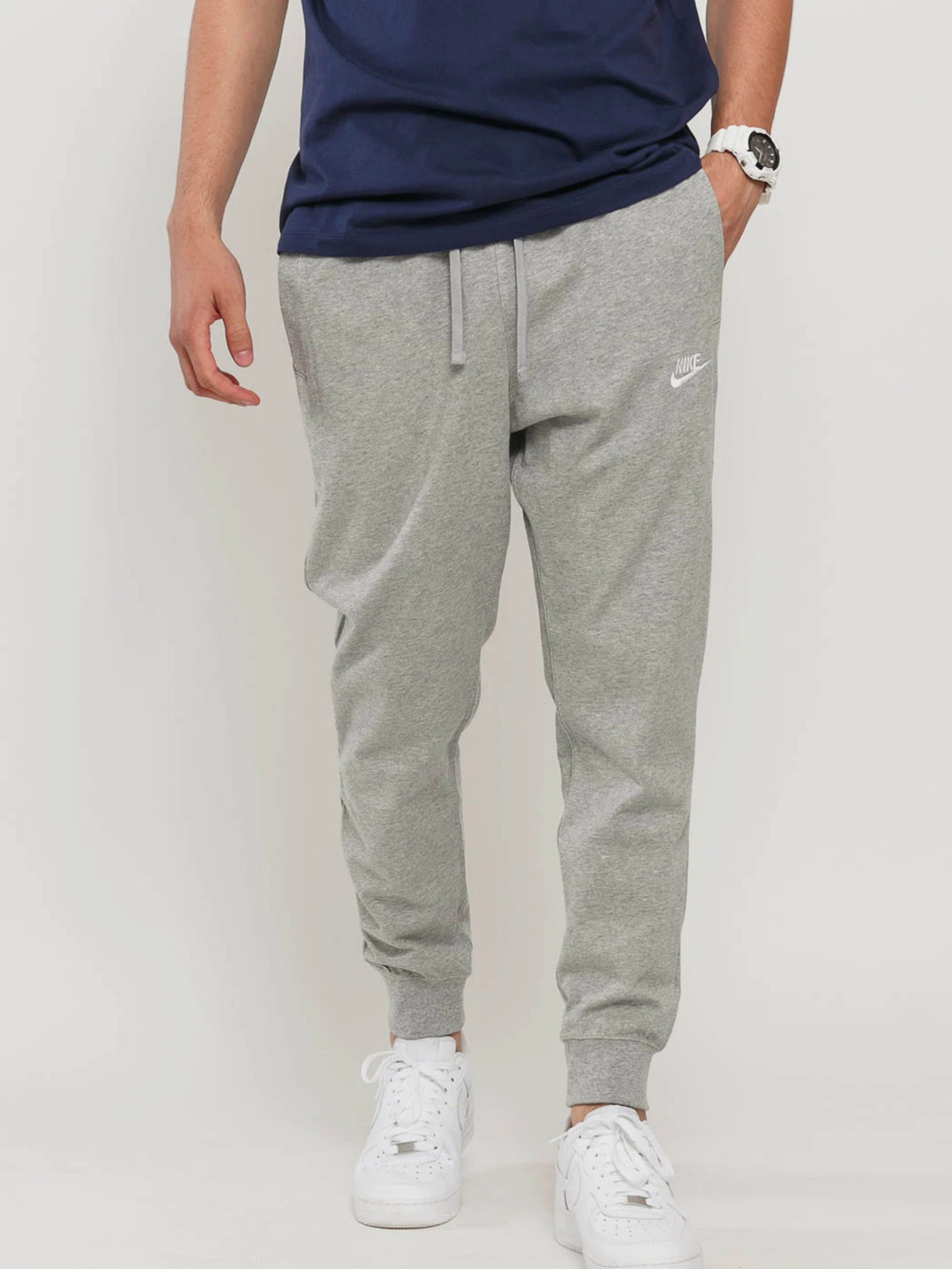Брюки NIKE Sportswear Club модель BV2762-063 Брюки NIKE Sportswear Club модель BV2762-063 Фото